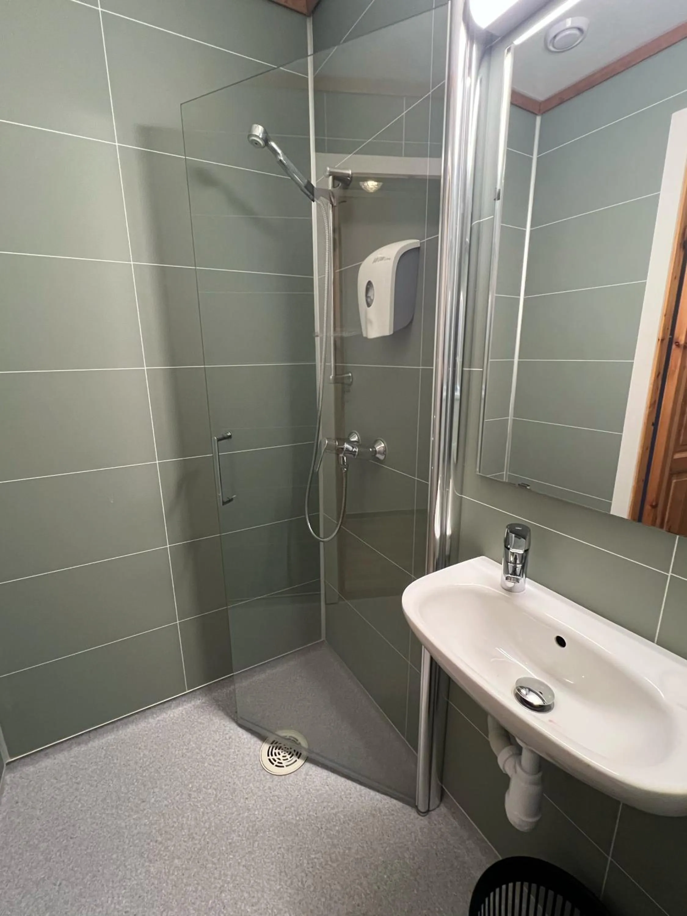 Shower in Hjelle Hotel