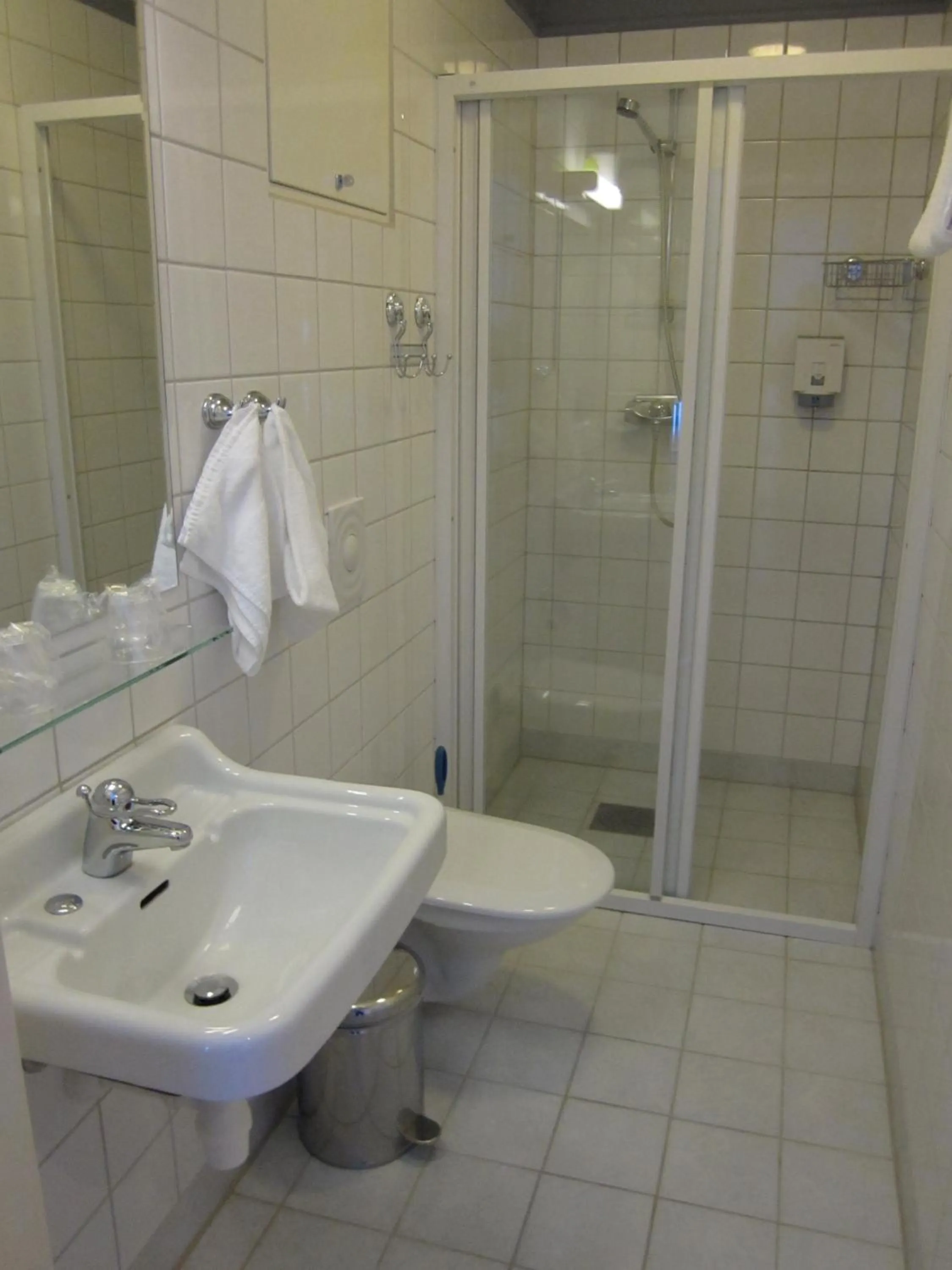 Bathroom in Hjelle Hotel