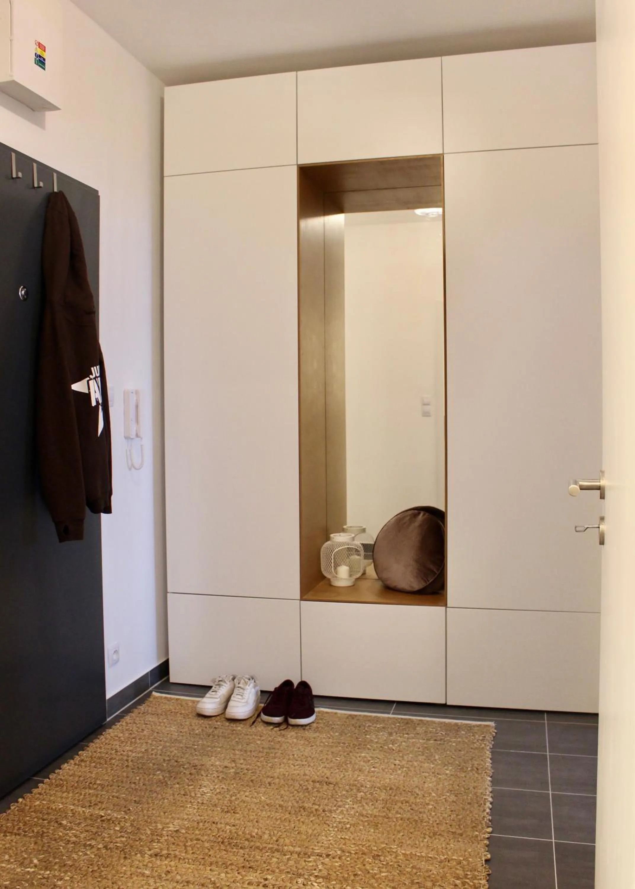 wardrobe in TopView City Centre