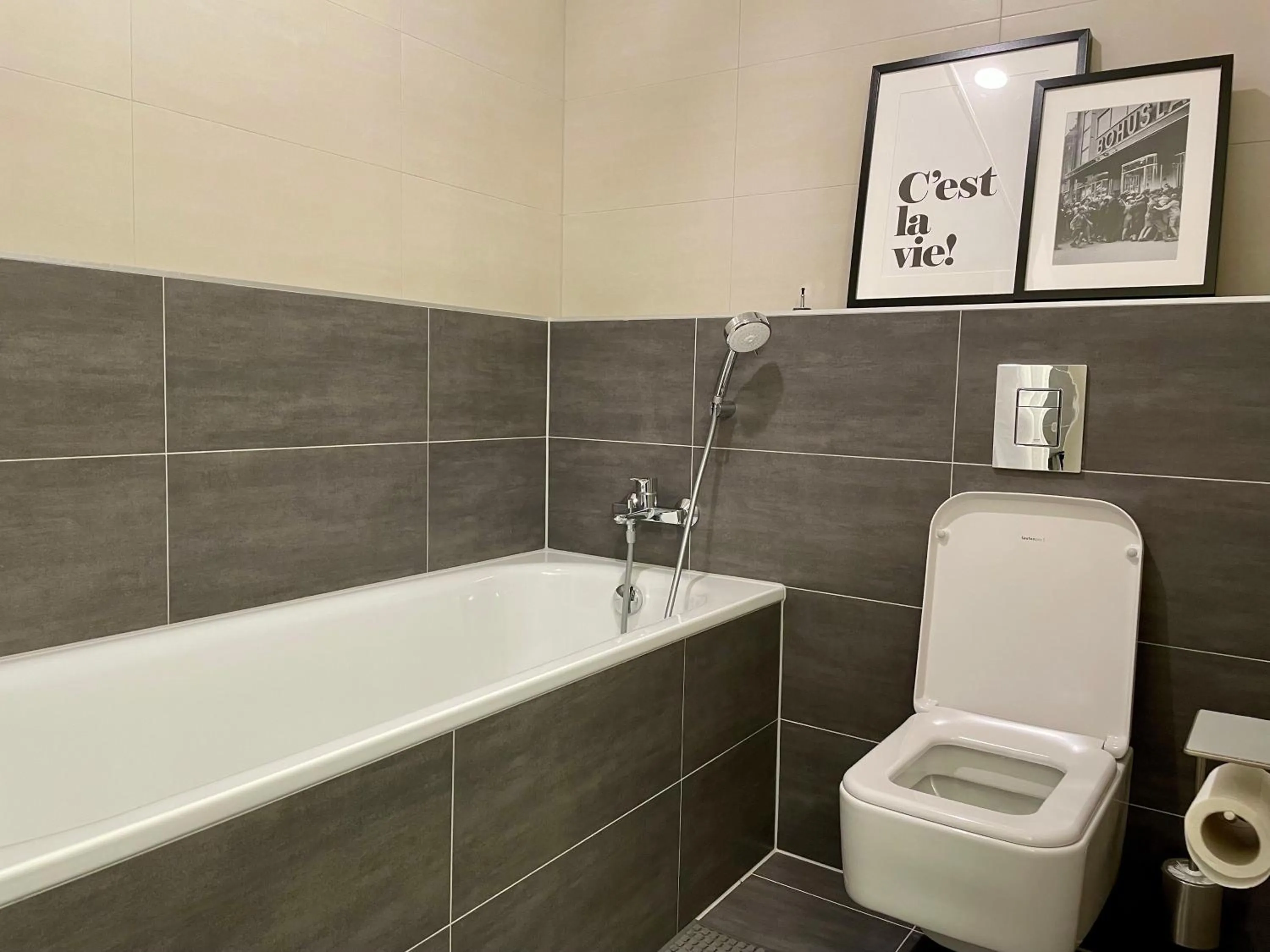 Bathroom in TopView City Centre