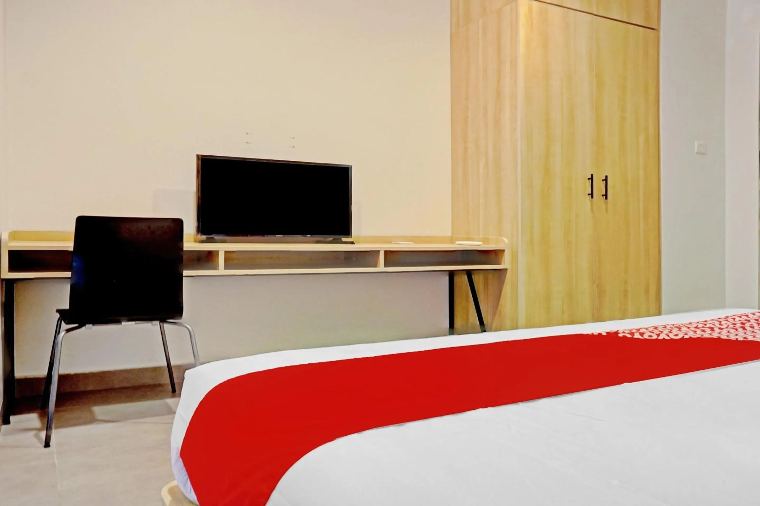 Bedroom, Bed in Capital O 90635 Tango Juliet Residence