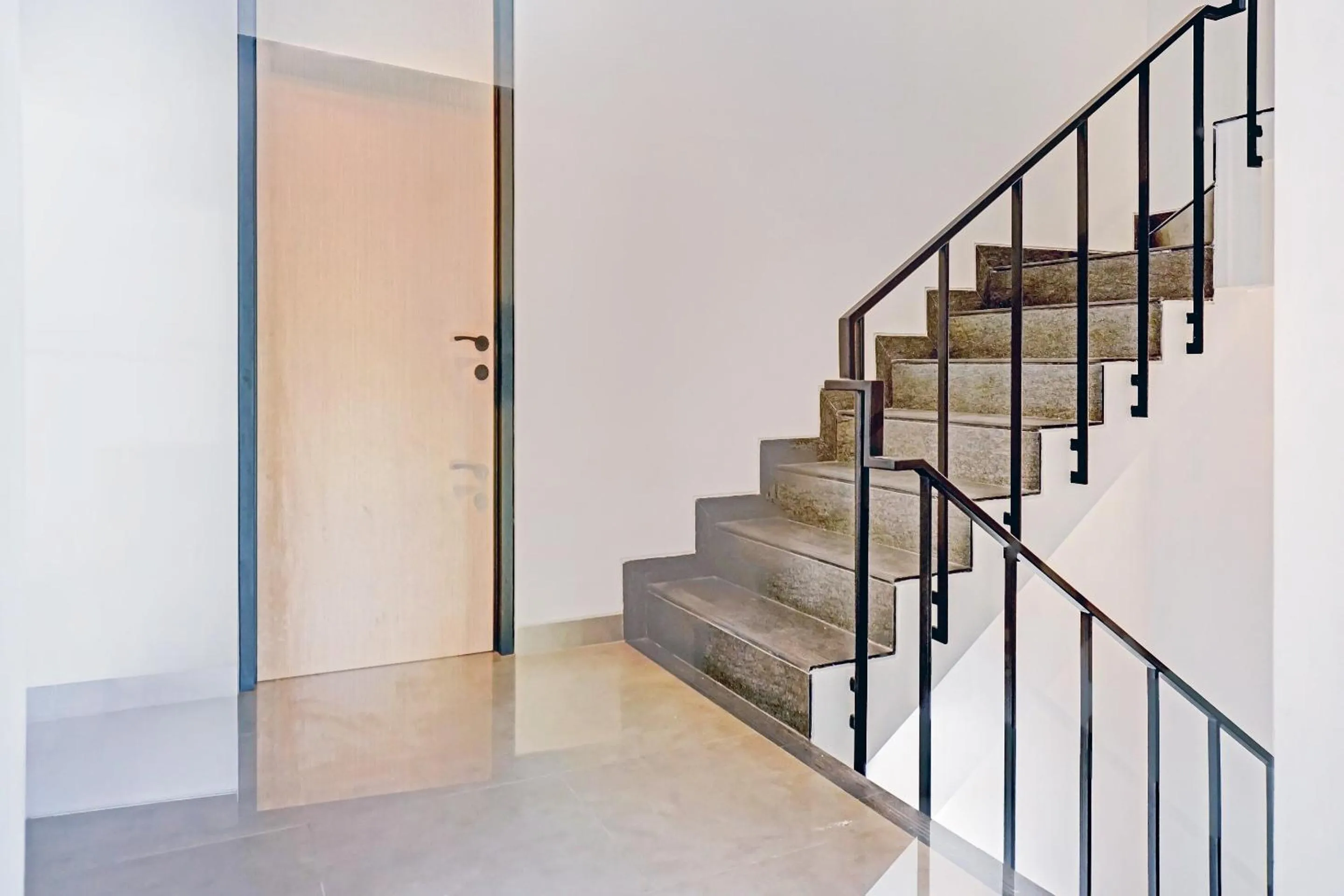 Lobby or reception in Capital O 90635 Tango Juliet Residence