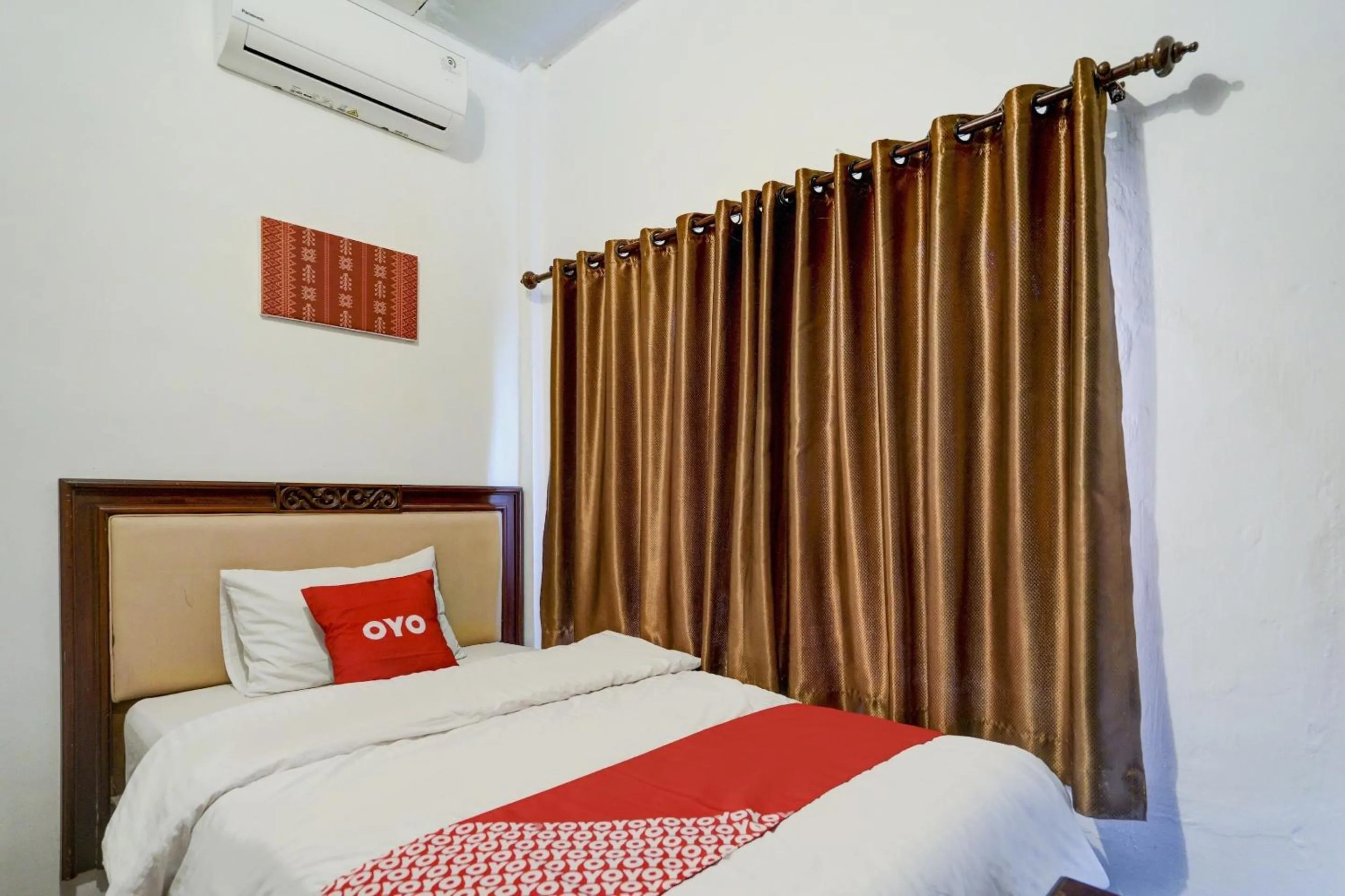 Bedroom, Bed in Hotel O Karisma Residence