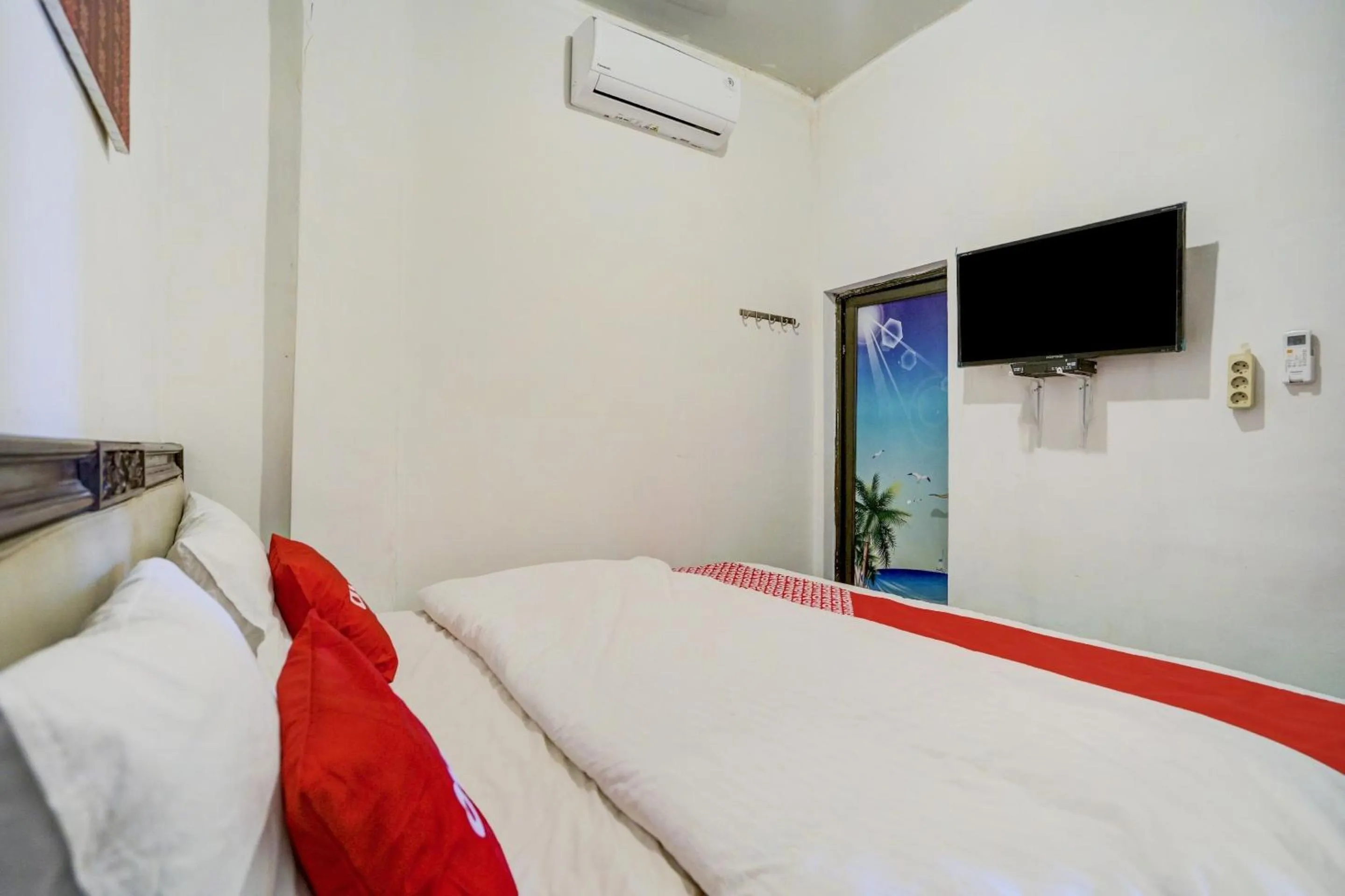 Bedroom, Bed in Hotel O Karisma Residence