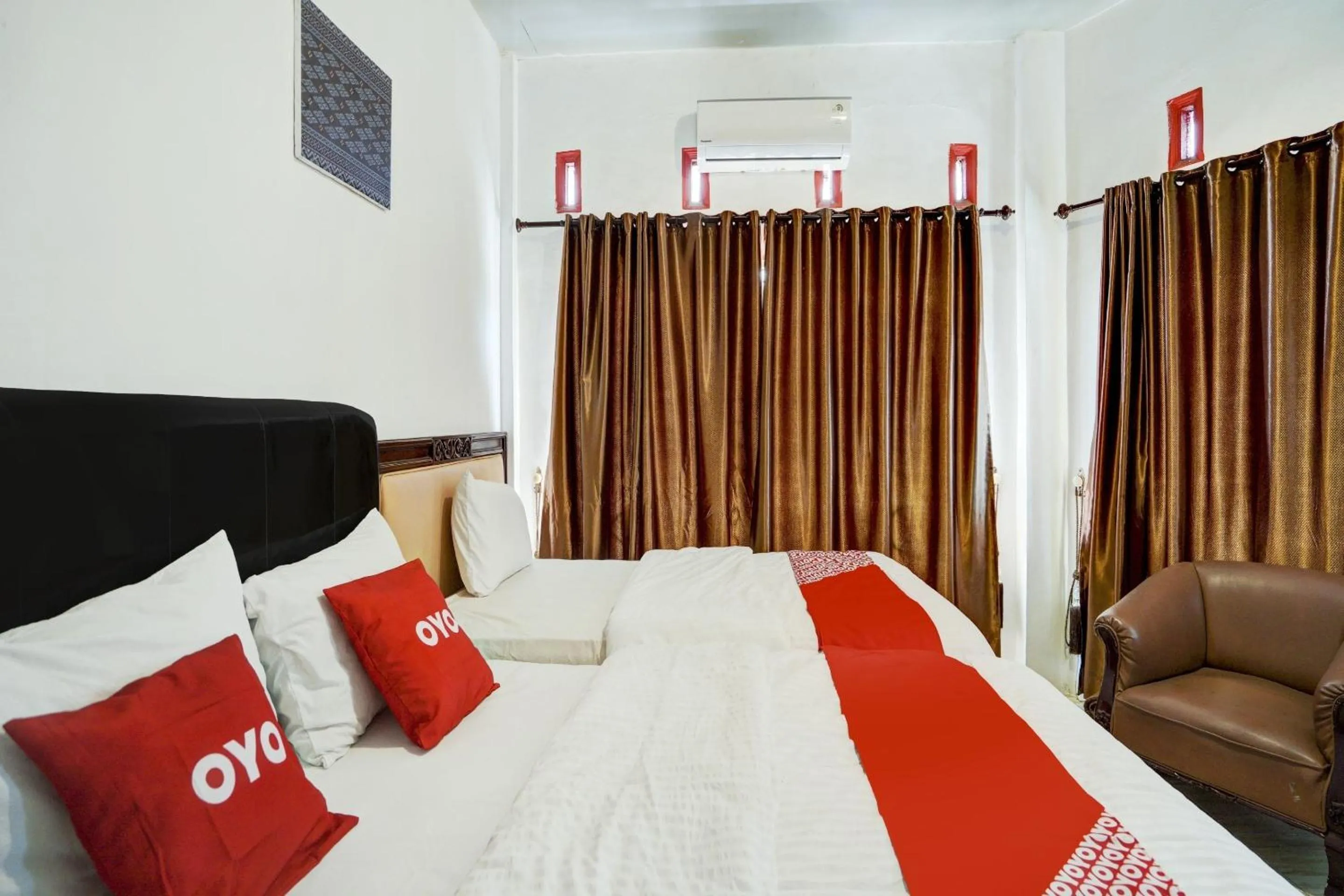 Bedroom, Bed in Hotel O Karisma Residence