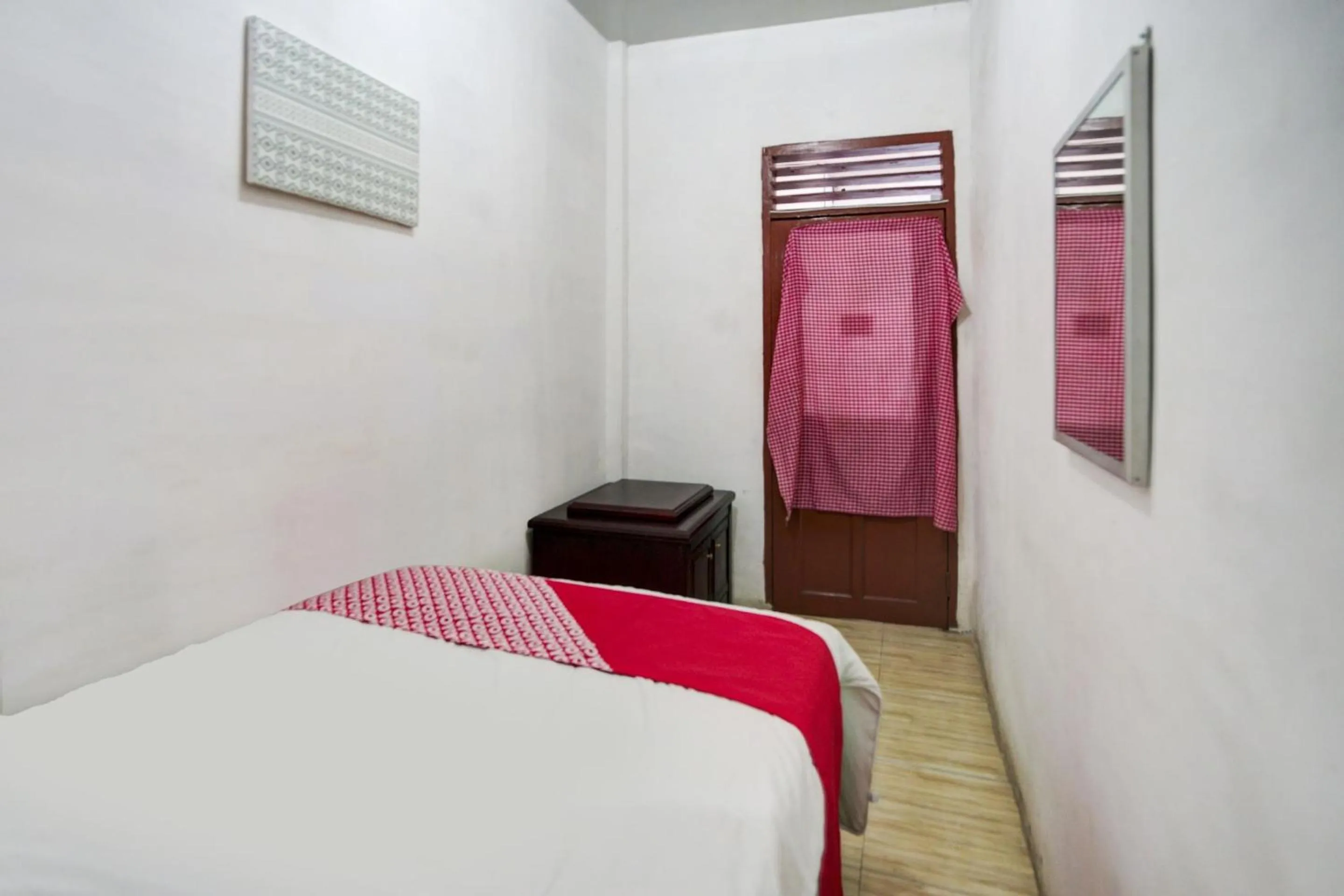 Bedroom, Bed in Hotel O Karisma Residence