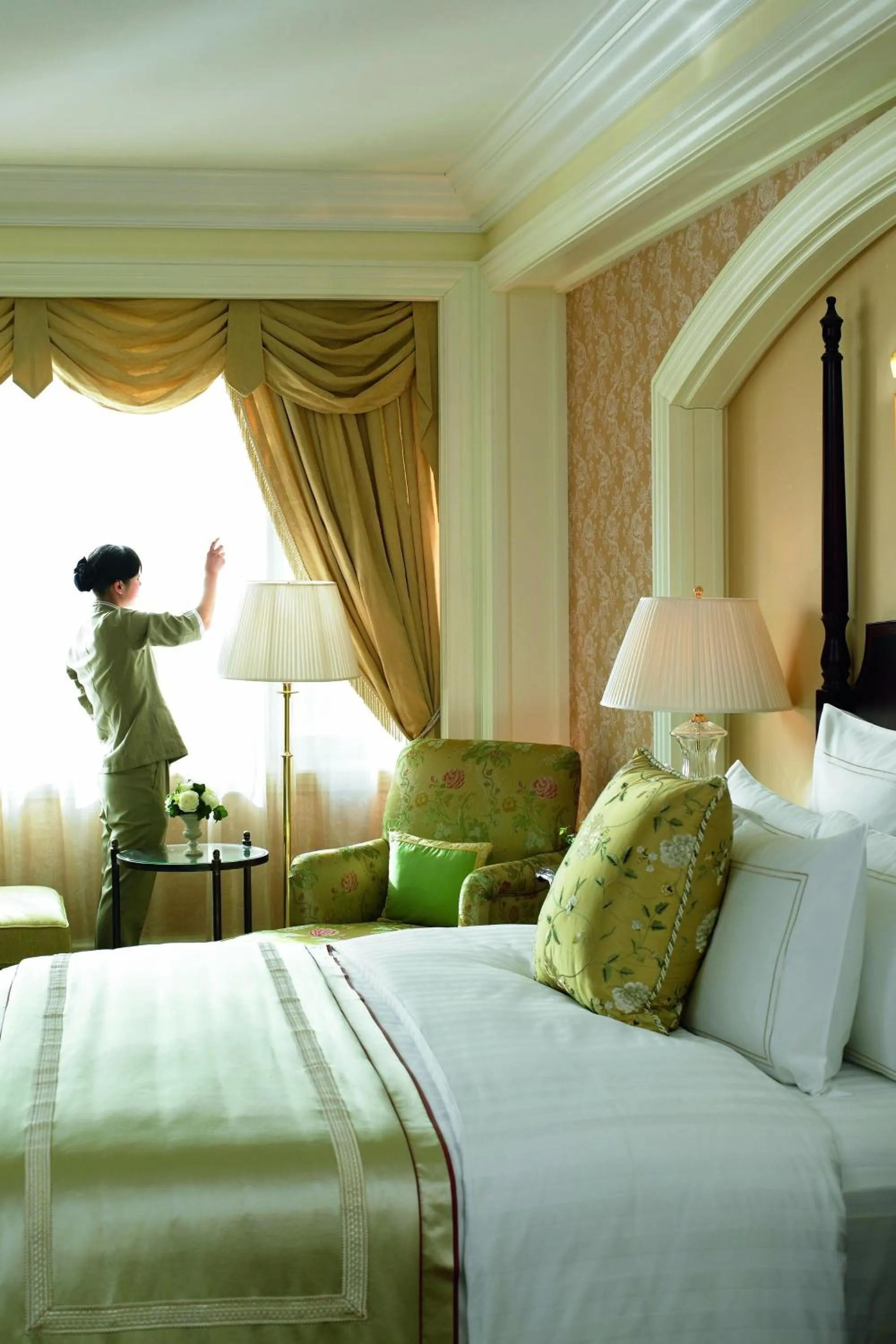 Photo of the whole room, Bed in The Ritz-Carlton Beijing