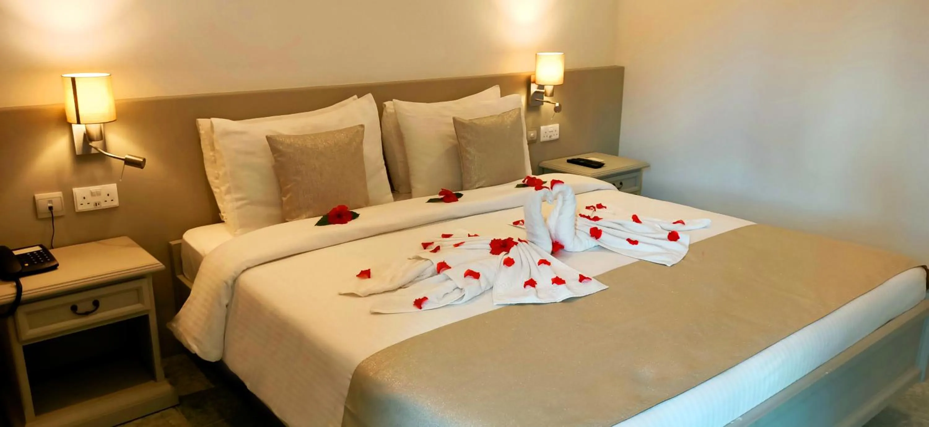 Bed in Le Relax Beach Resort