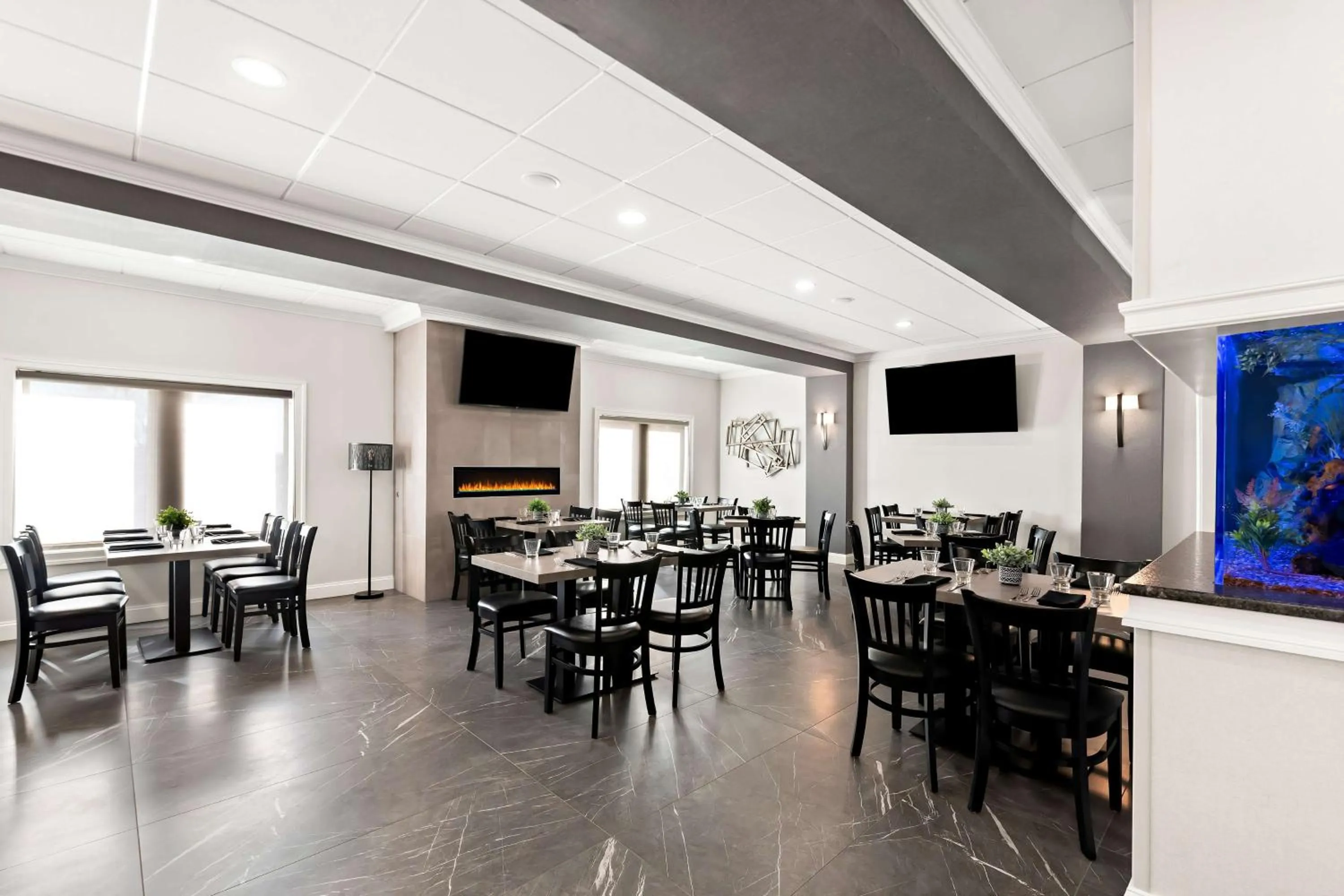 Lounge or bar in Best Western Plus Concordville Hotel