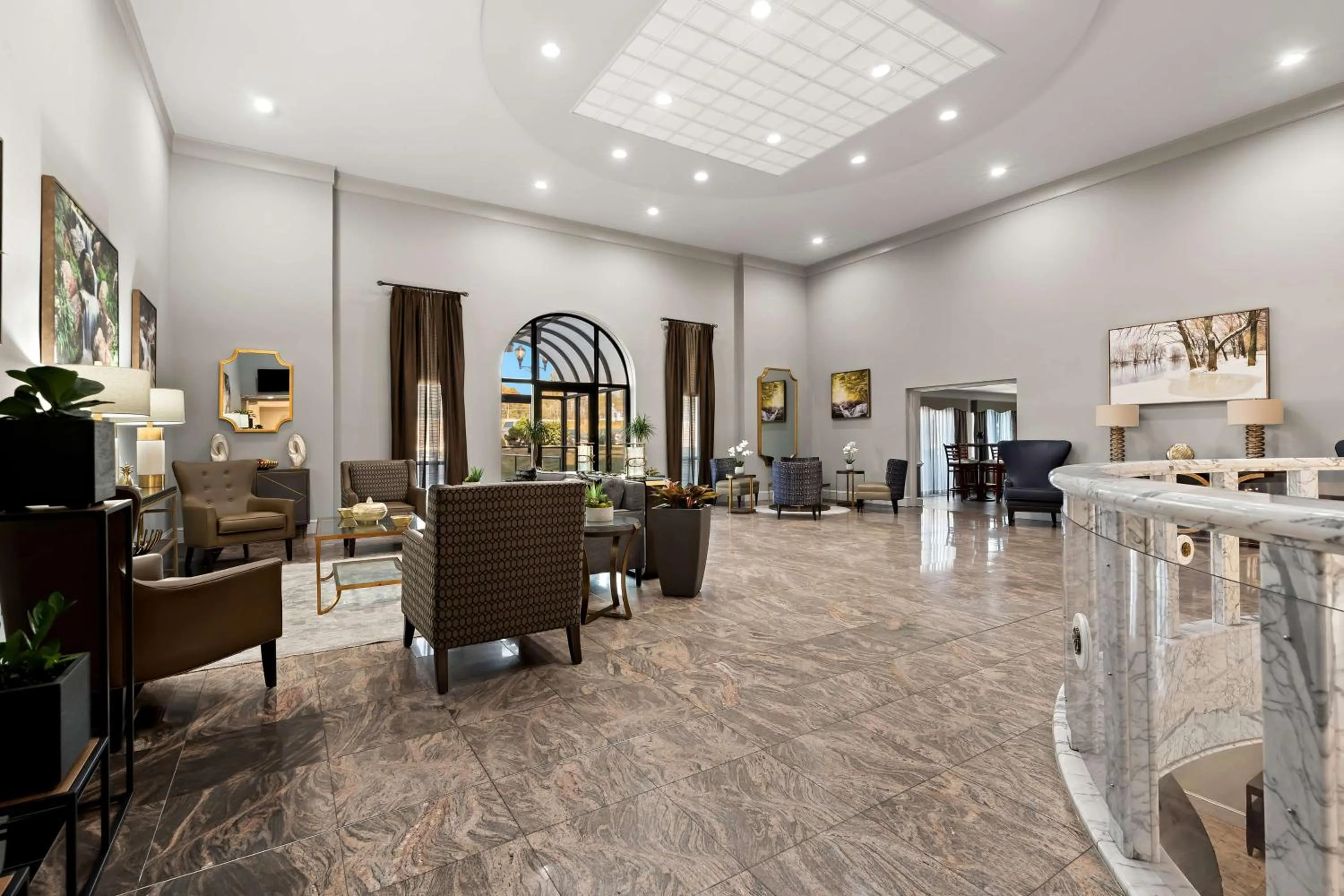 Lobby or reception in Best Western Plus Concordville Hotel