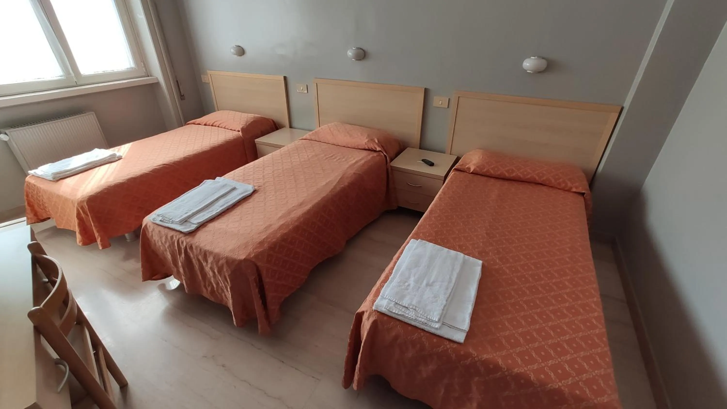 Bed in SAN JUAN DE RIBERA, Casa per Ferie