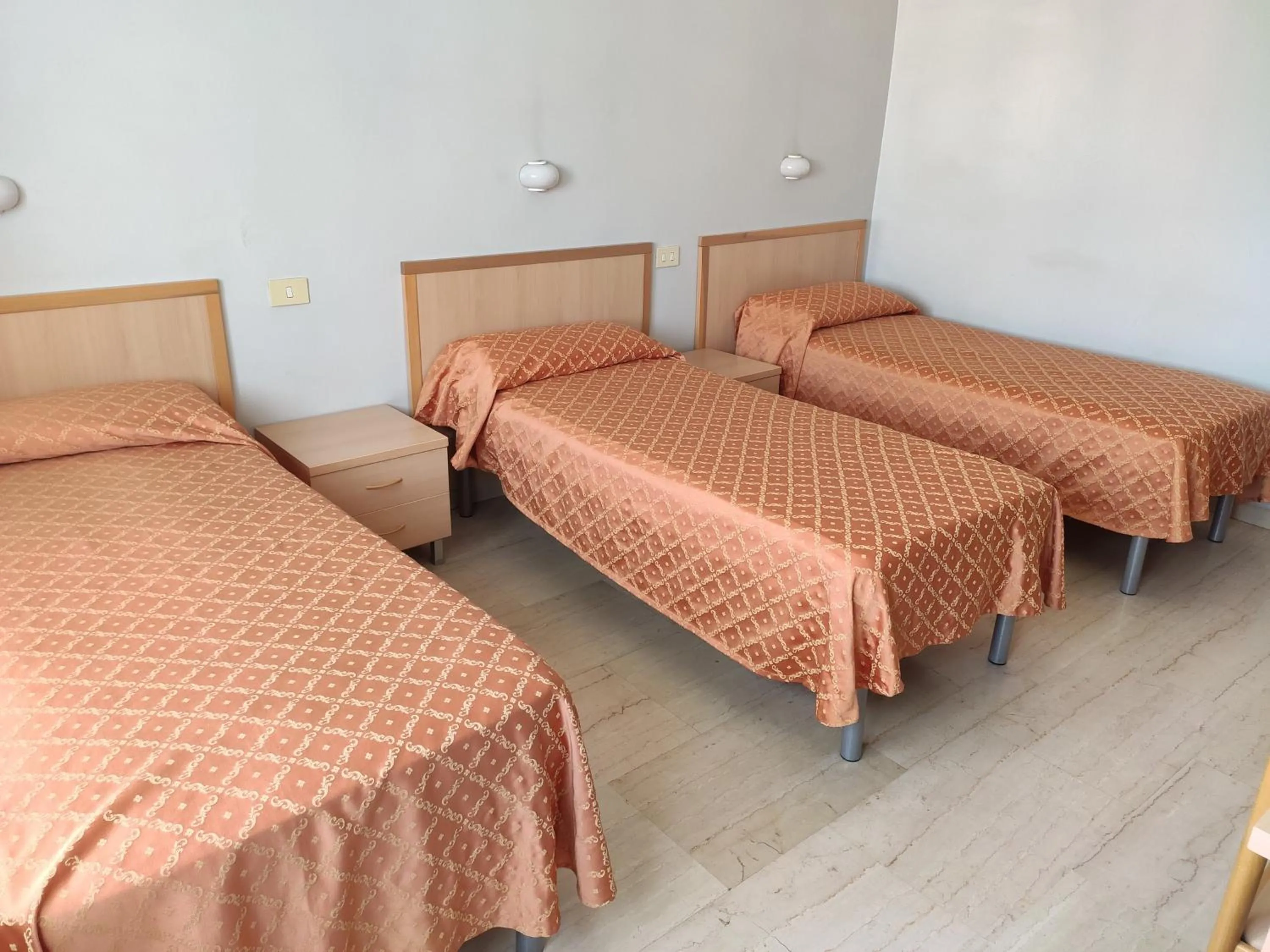 Bed in SAN JUAN DE RIBERA, Casa per Ferie