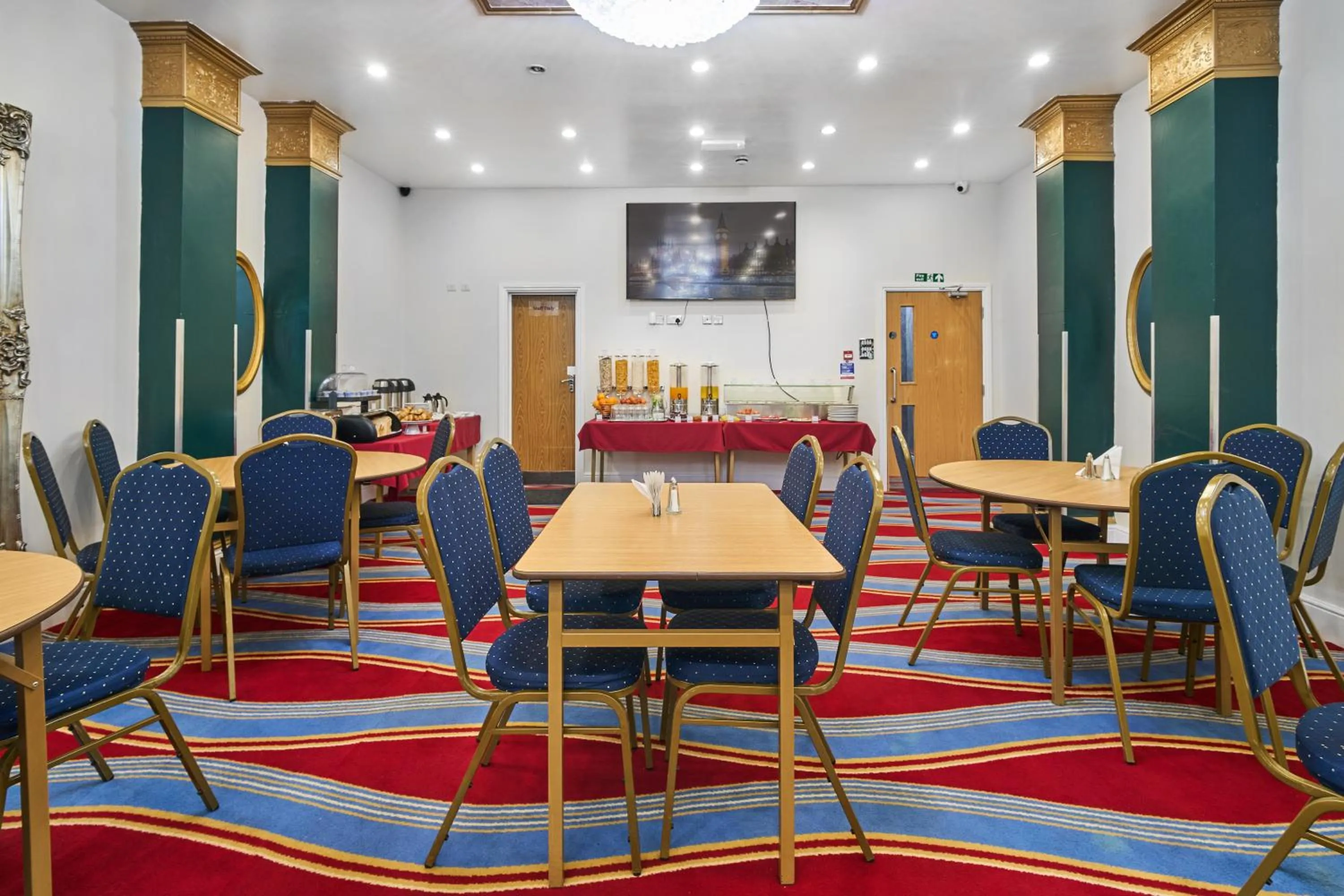 Breakfast in Best Western Greater London