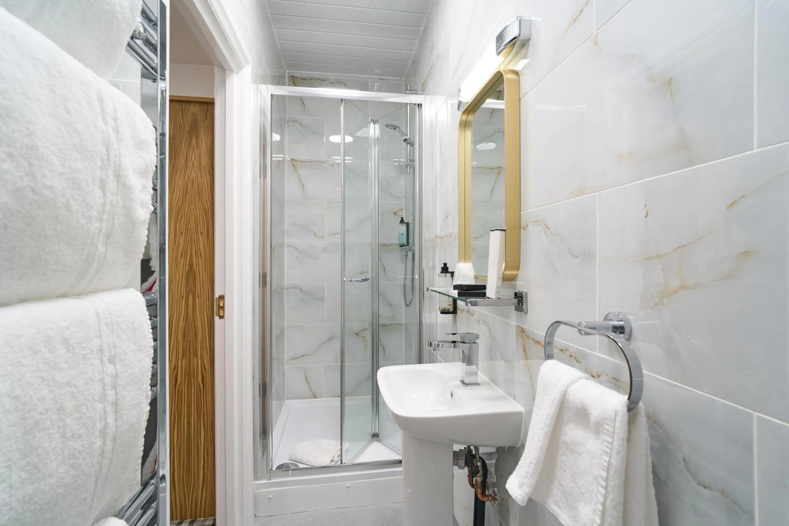 Bathroom in Best Western Greater London