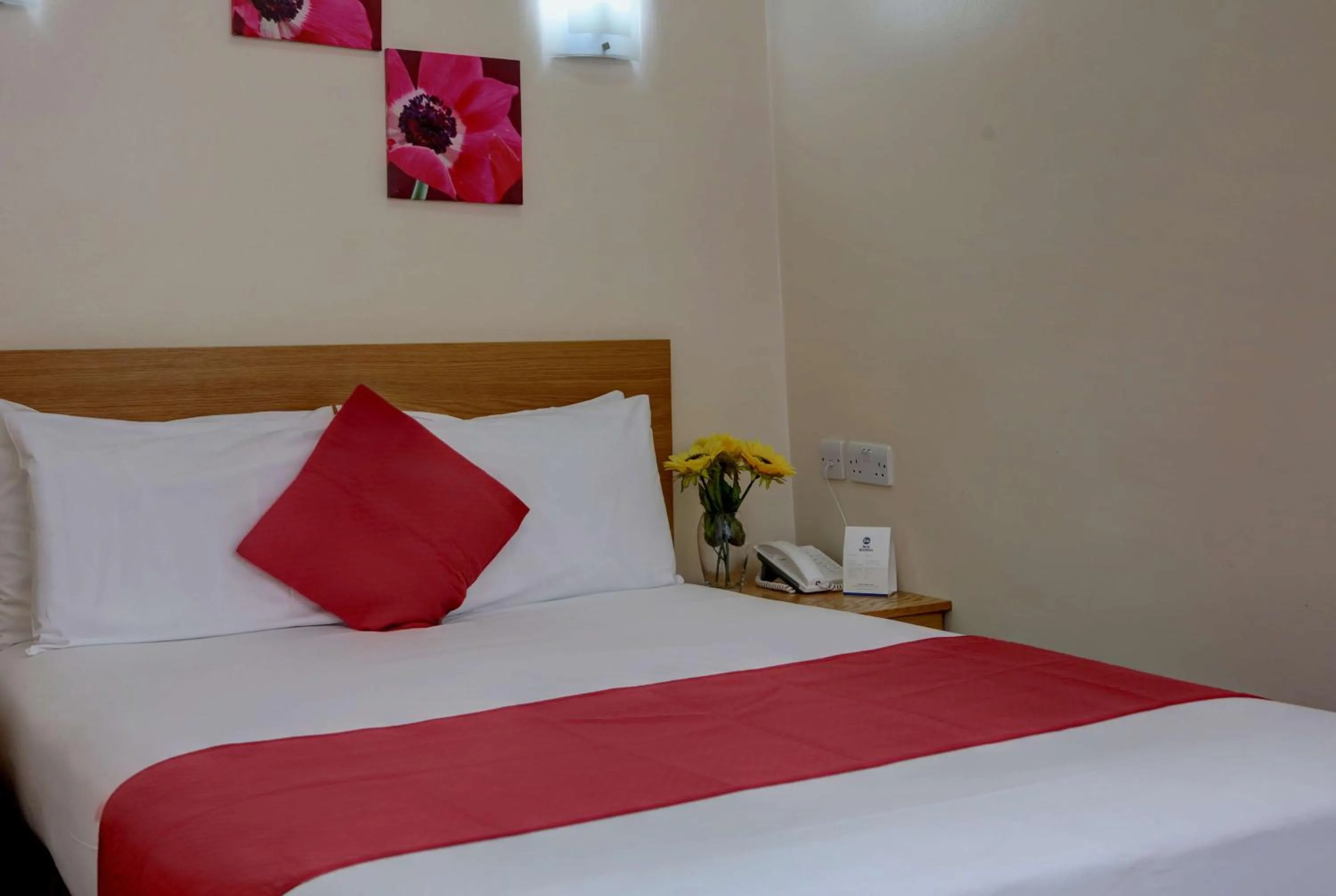 Bed in Best Western Greater London