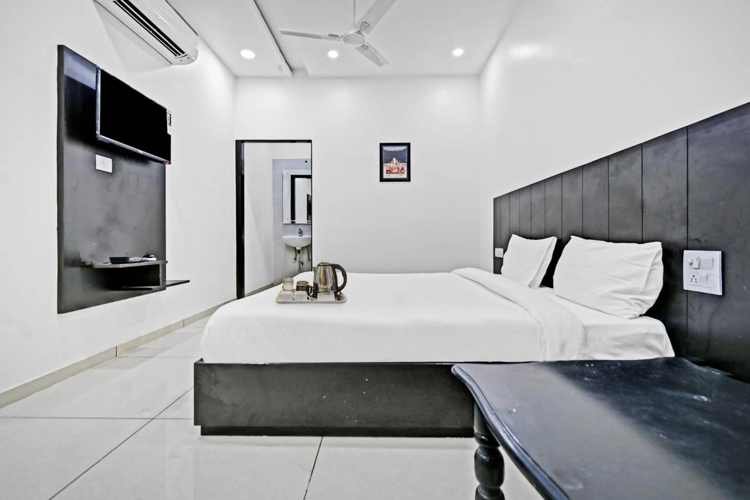 Facade/entrance, Bed in Townhouse by My Stay