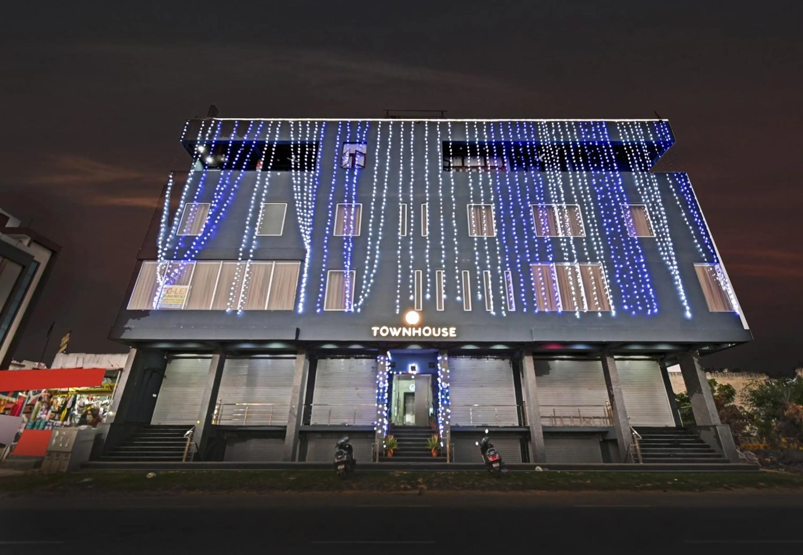 Facade/entrance in Townhouse by My Stay