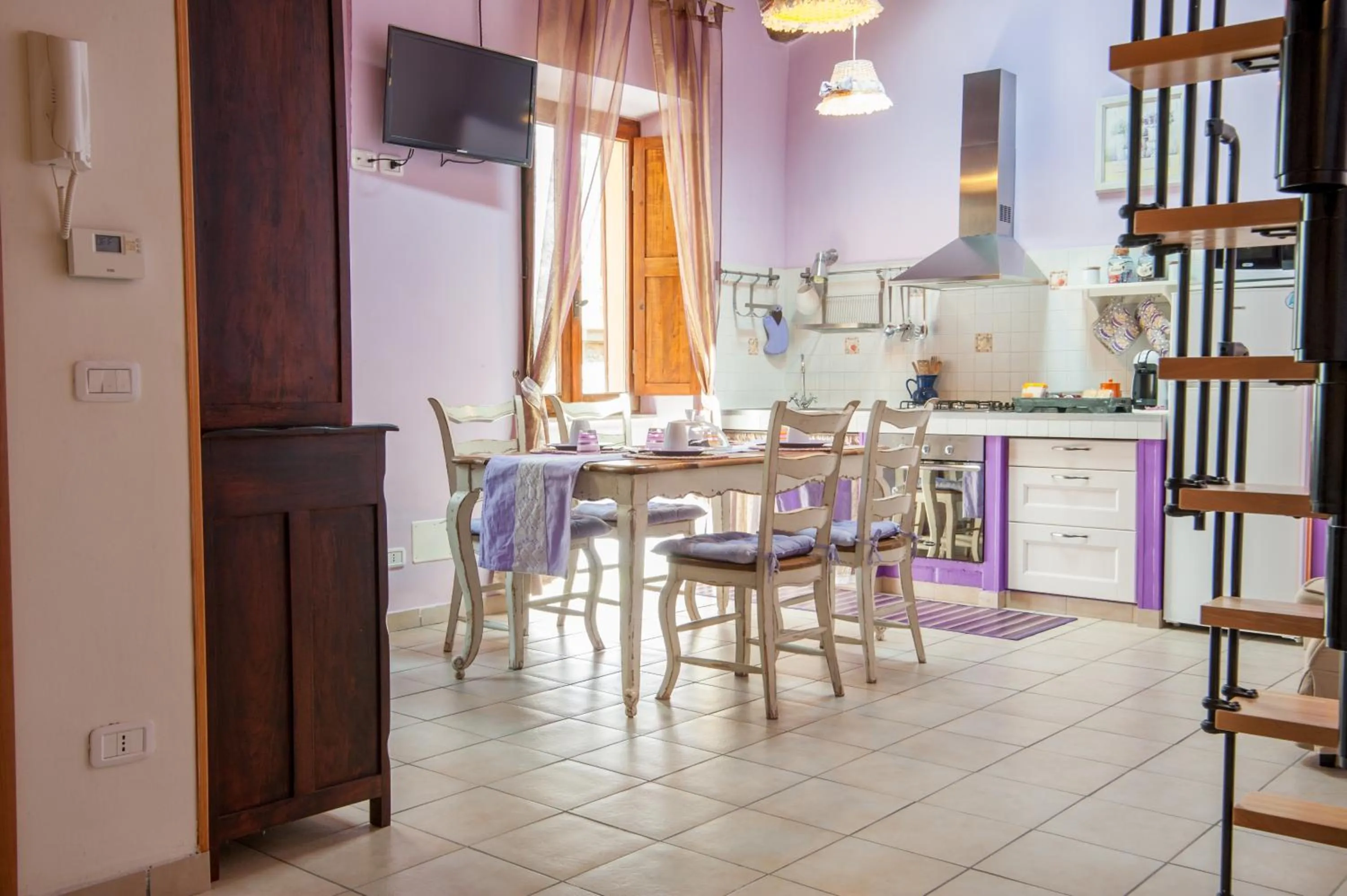 Dining area in La Suite del Borgo