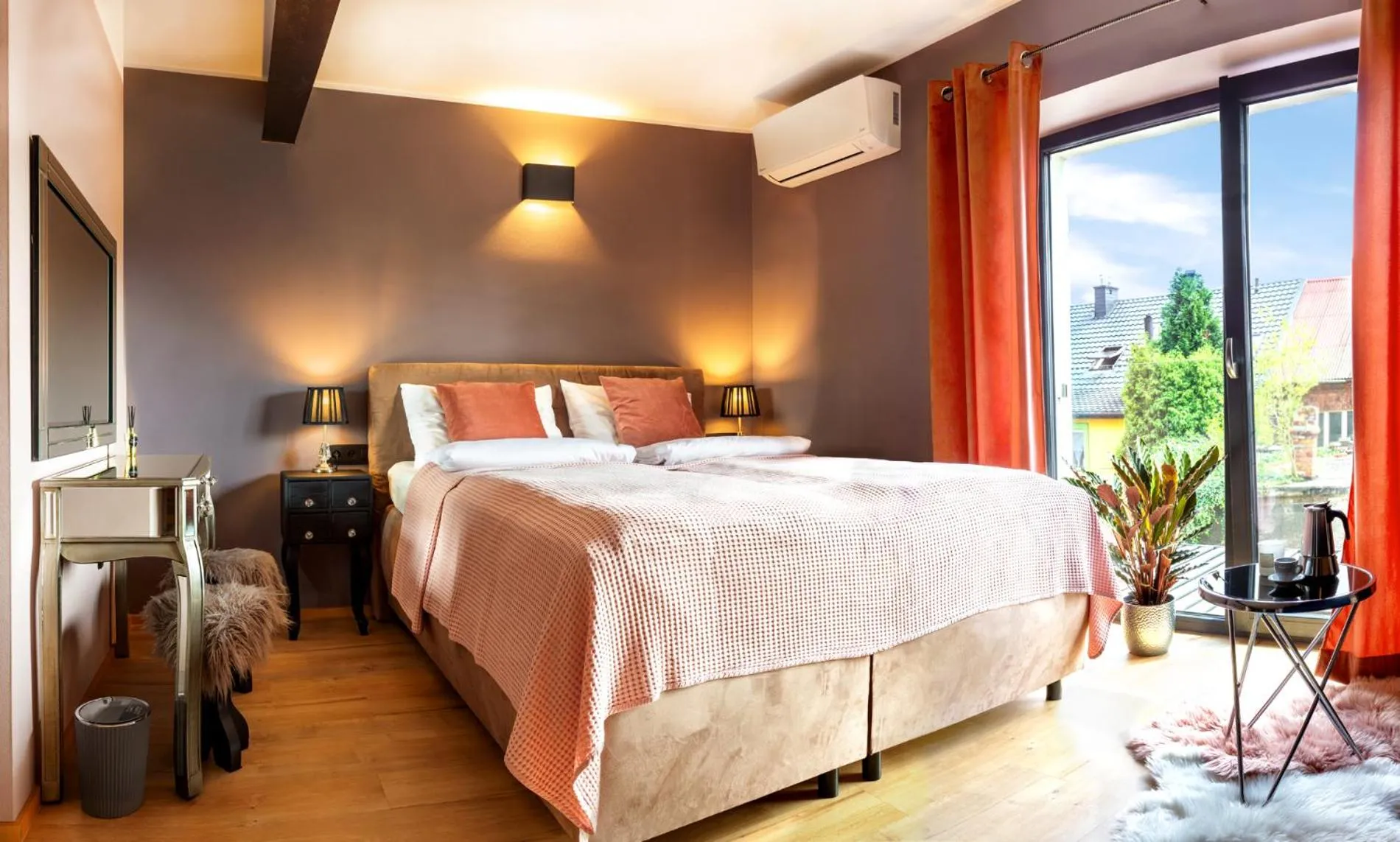 H&G Boutique Apartments