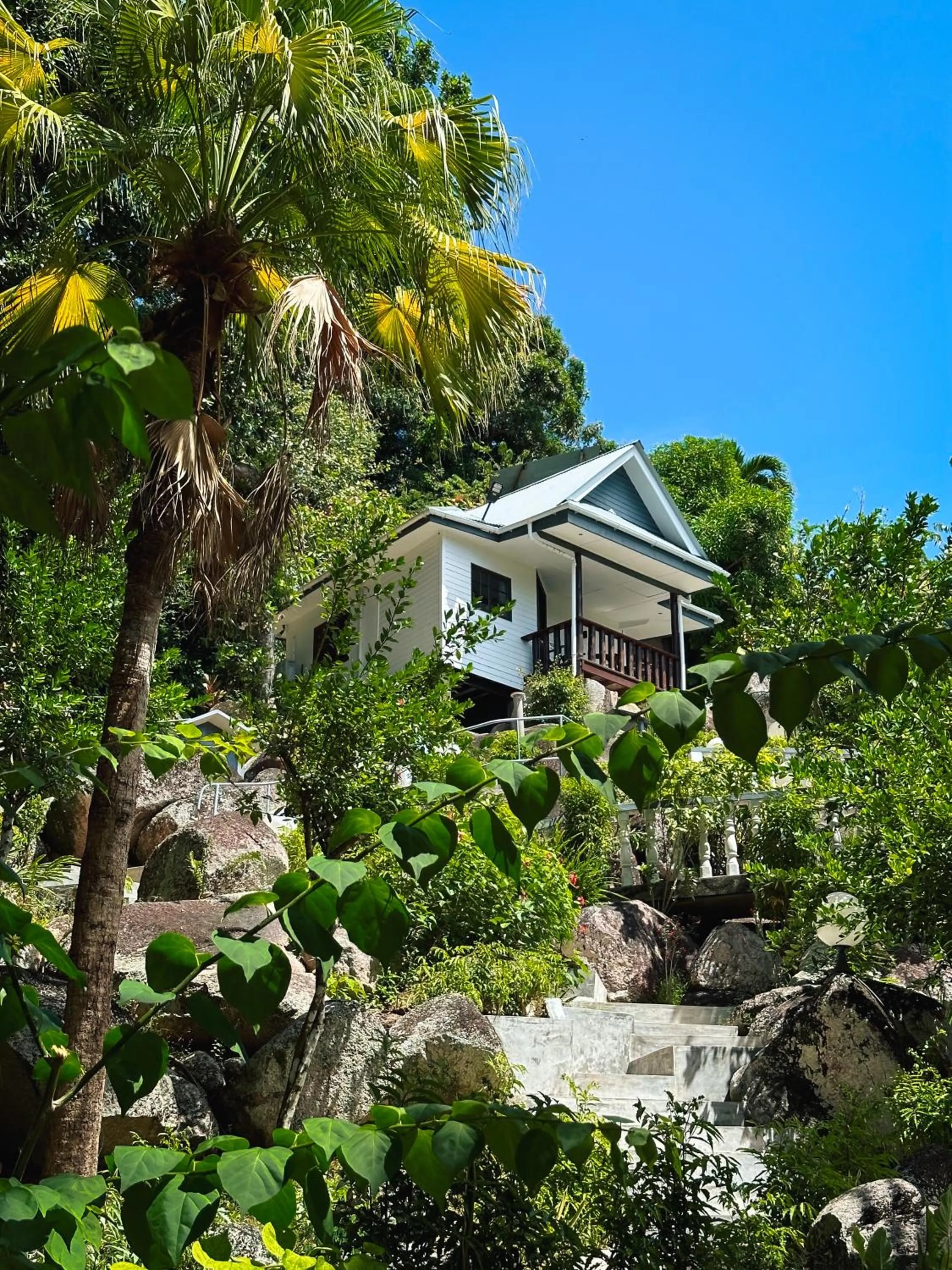 Property building in Hotel Chateau St Cloud