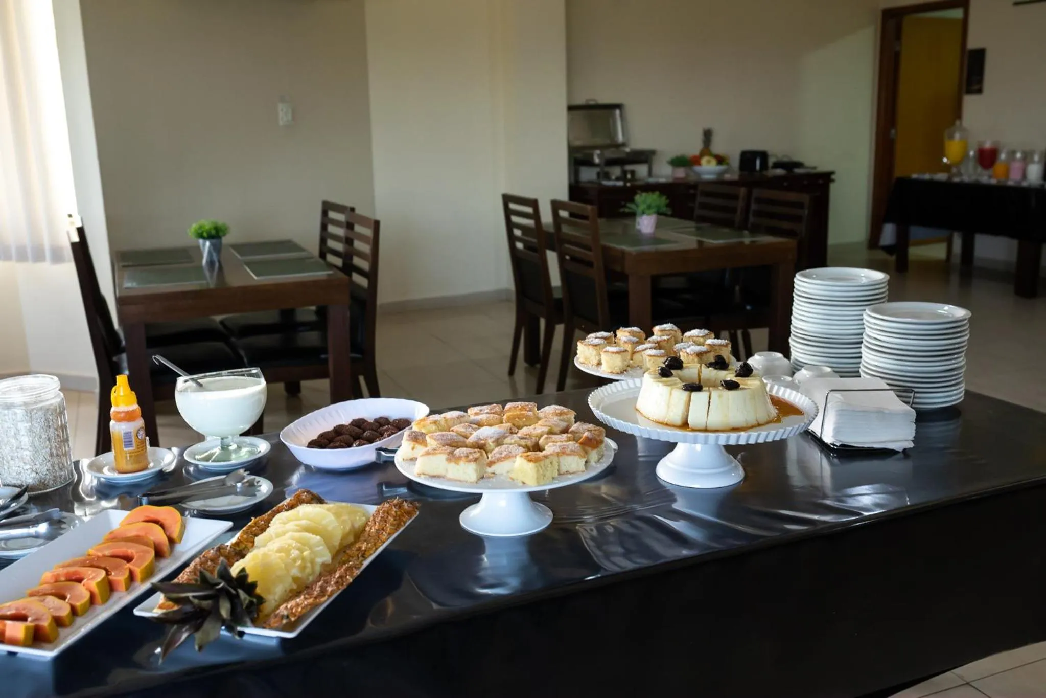 Continental breakfast in Class Hotel Passos Rio Grande Portal da Canastra