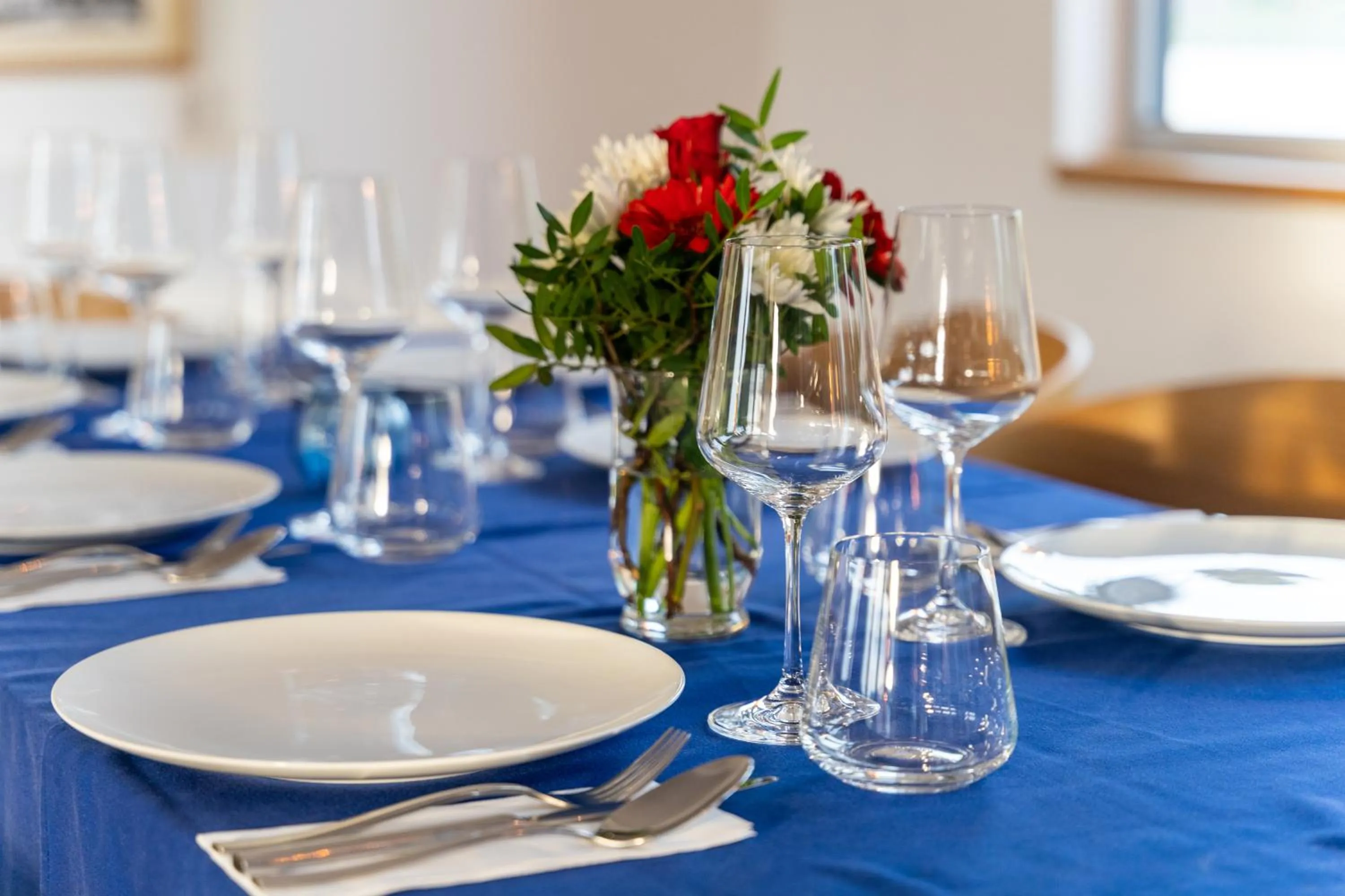 Restaurant/places to eat in Botel Racek