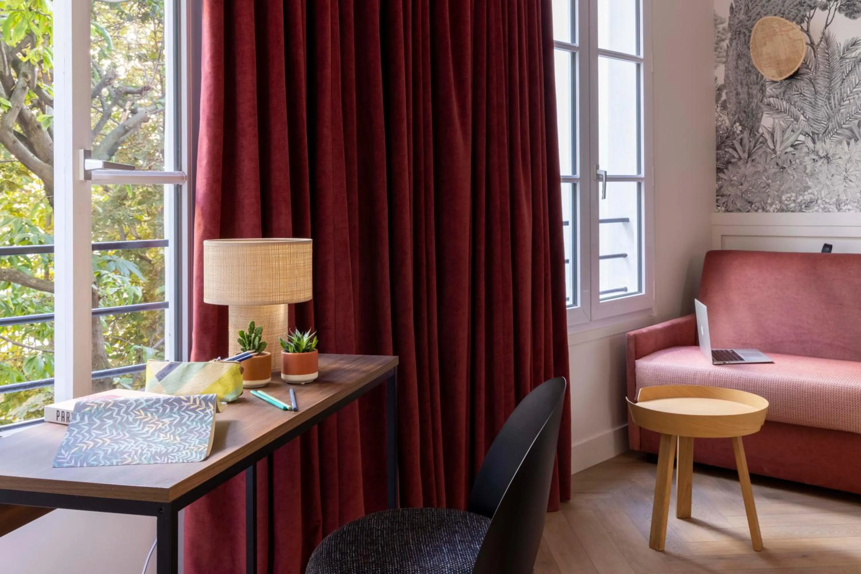 Seating area in Hôtel La Canopée