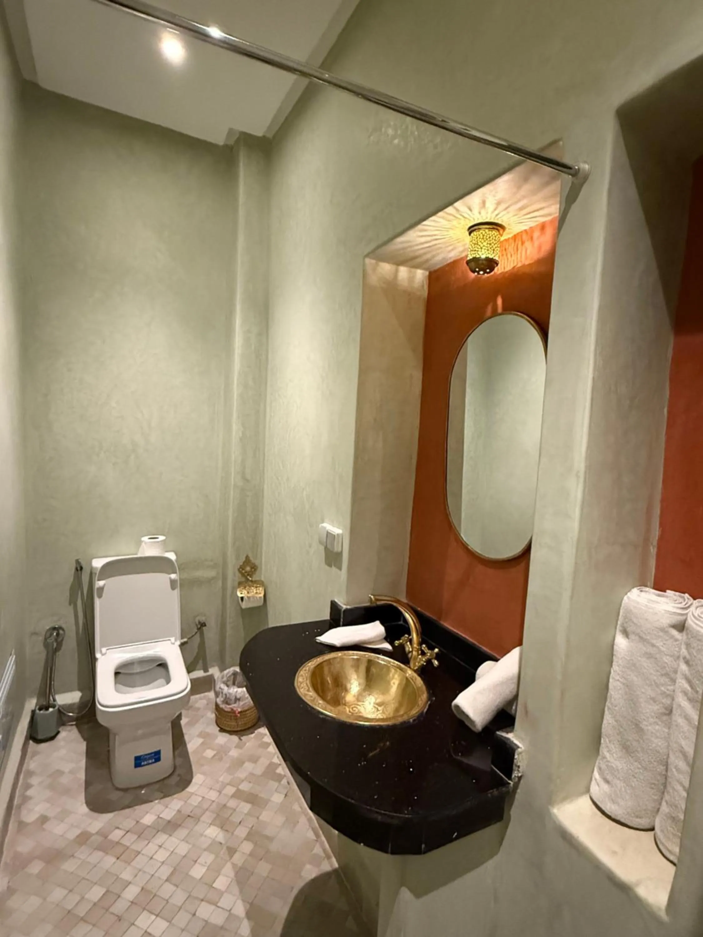 Bathroom in Riad Sultan Suleiman & Spa