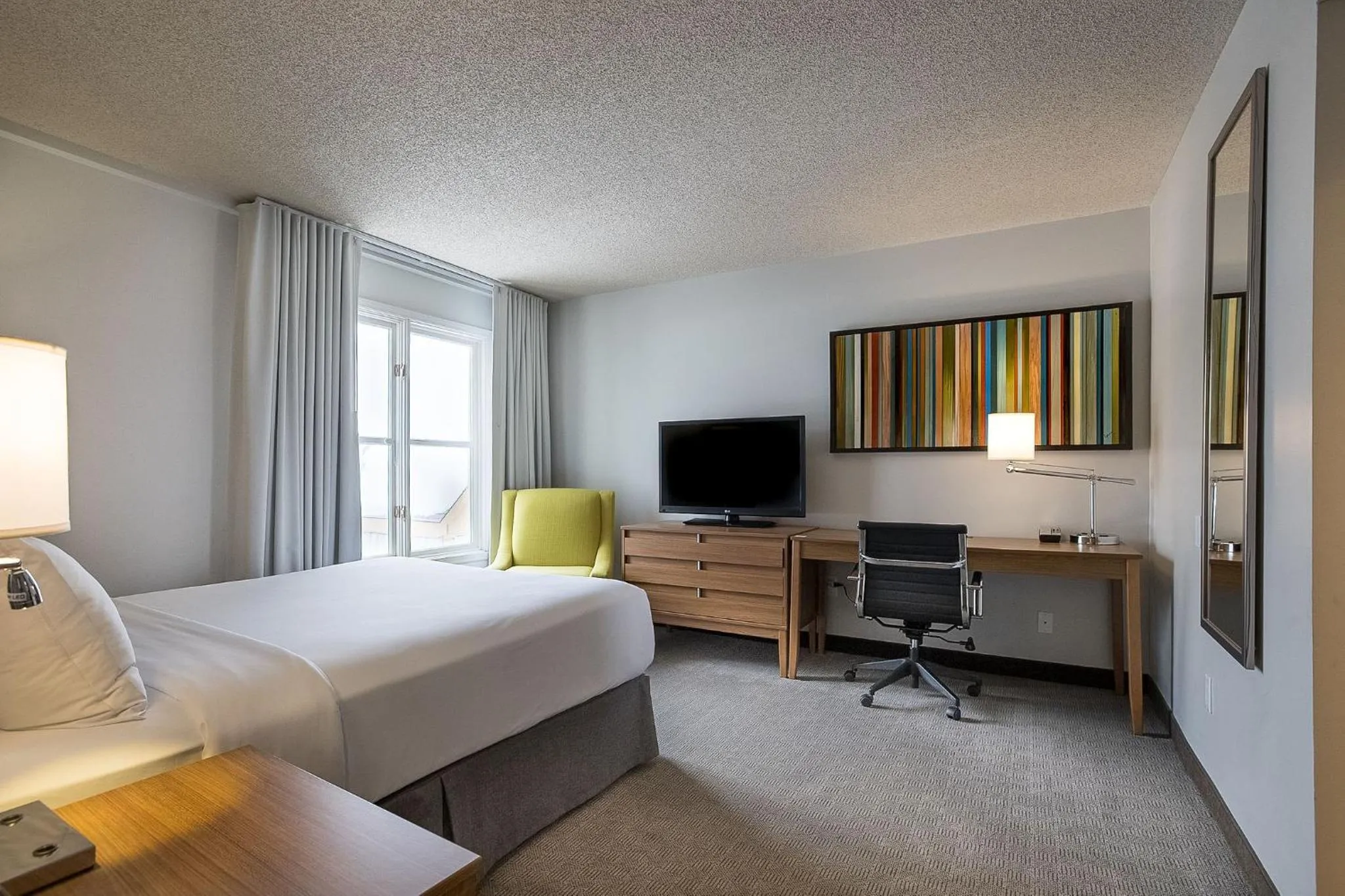 Bedroom, Bed in Hotel Chateau Bromont