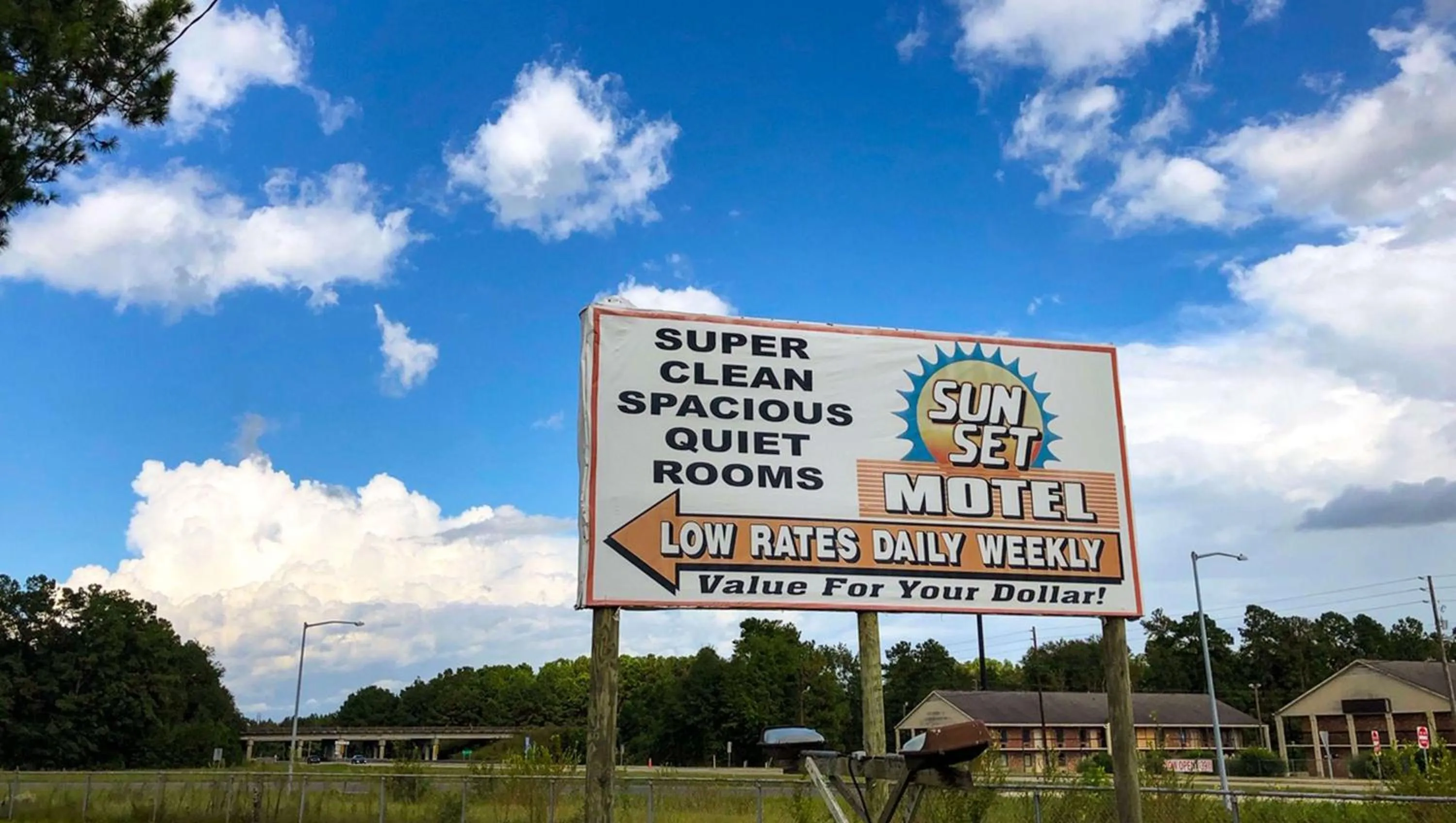 Property building in Sunset Inn Manning