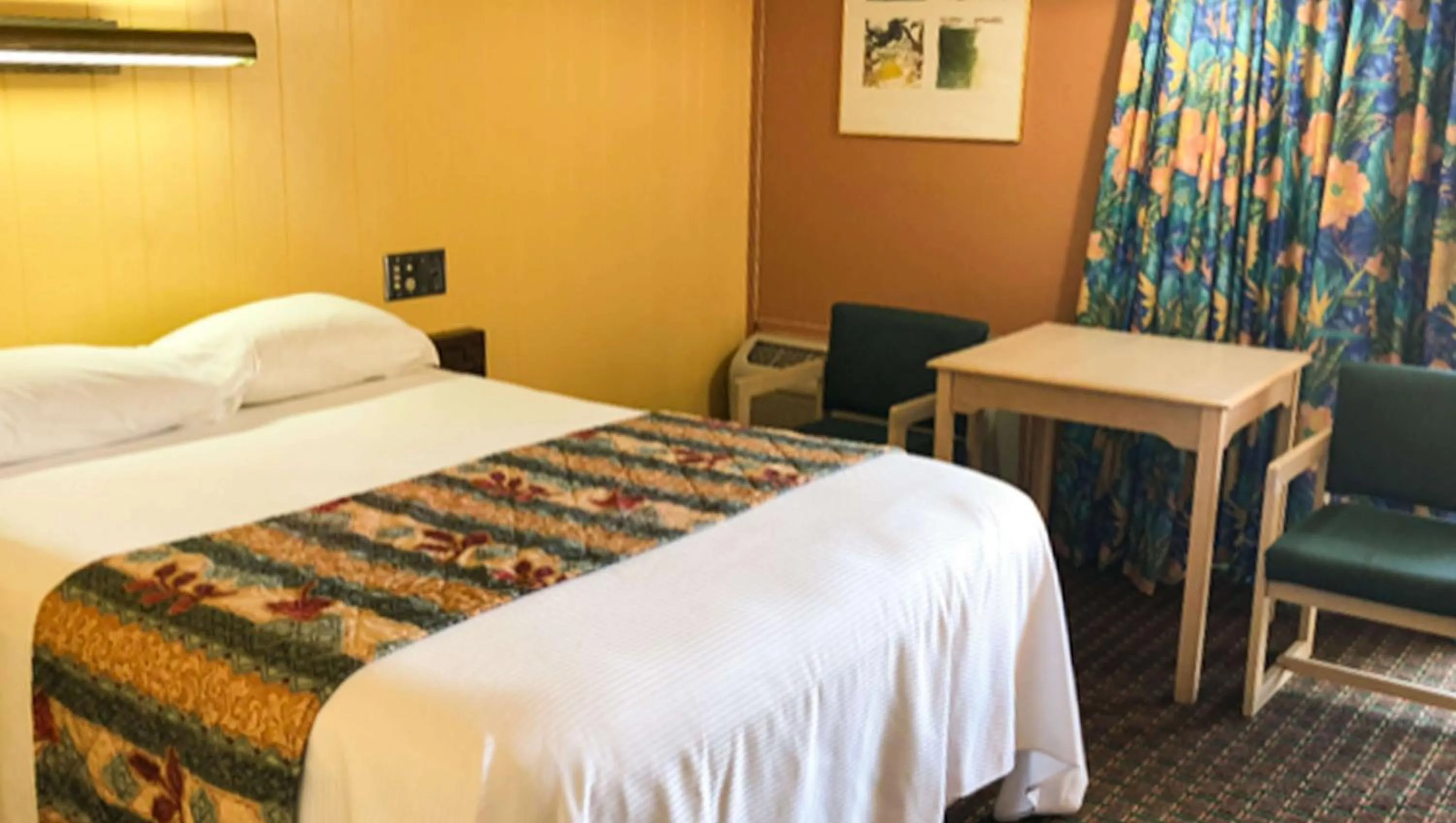 Photo of the whole room in Sunset Inn Manning