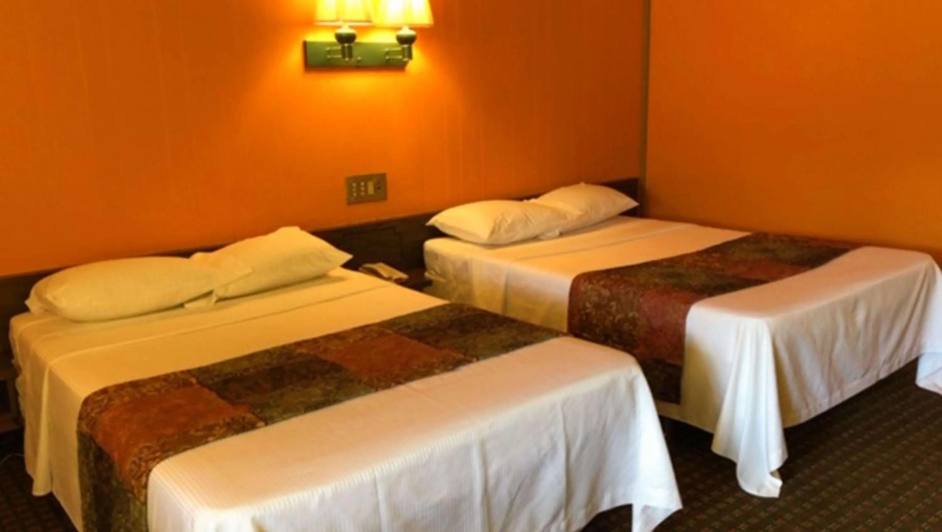 Photo of the whole room in Sunset Inn Manning