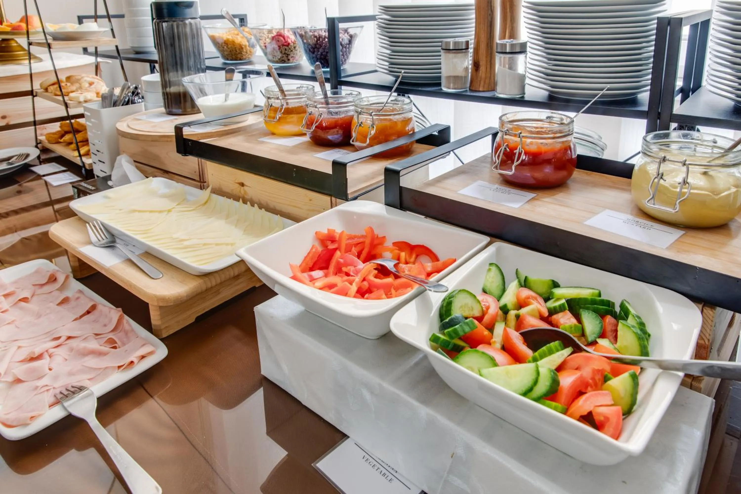 Buffet breakfast in Hotel Andante