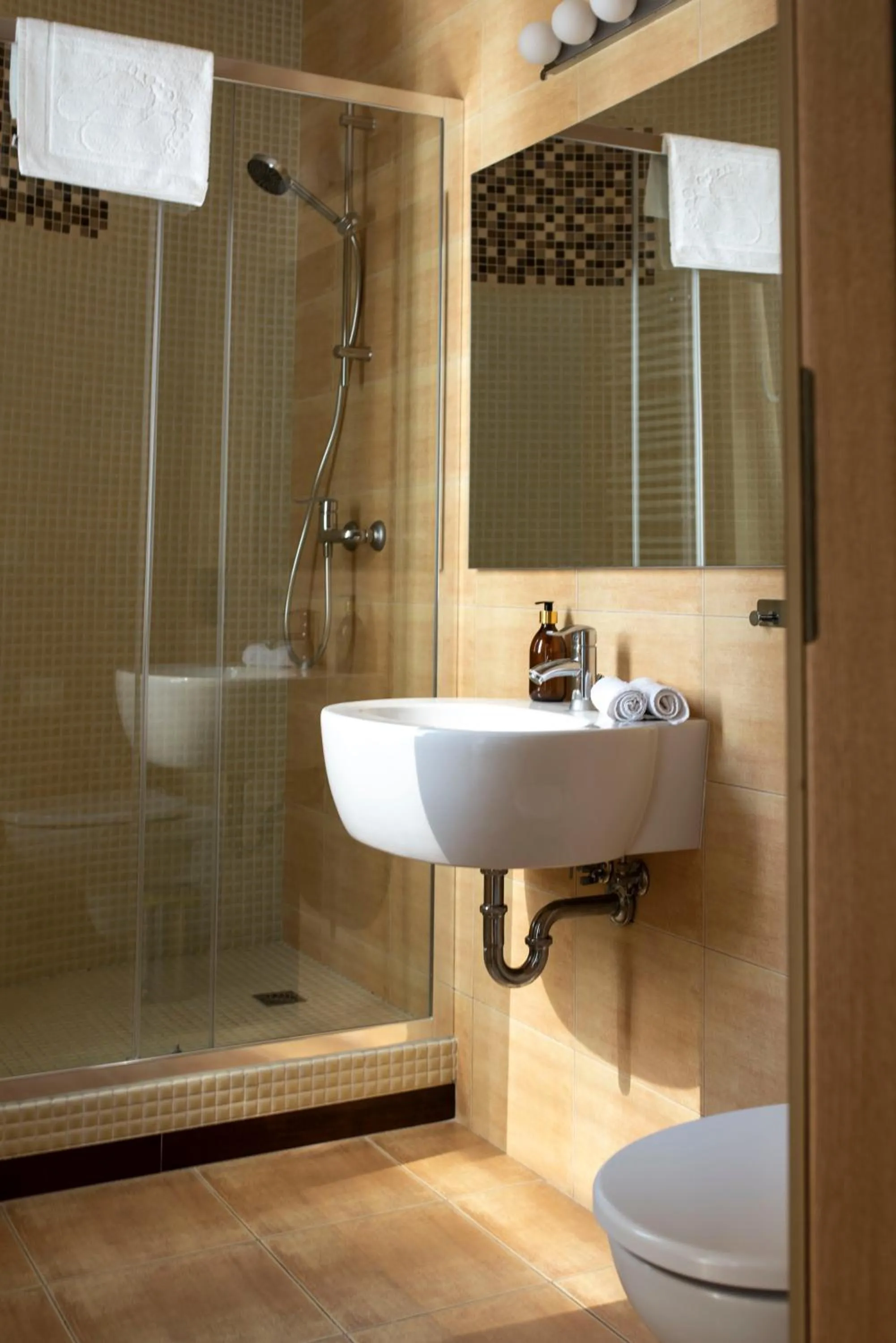Shower in Ohana Space w Juracie