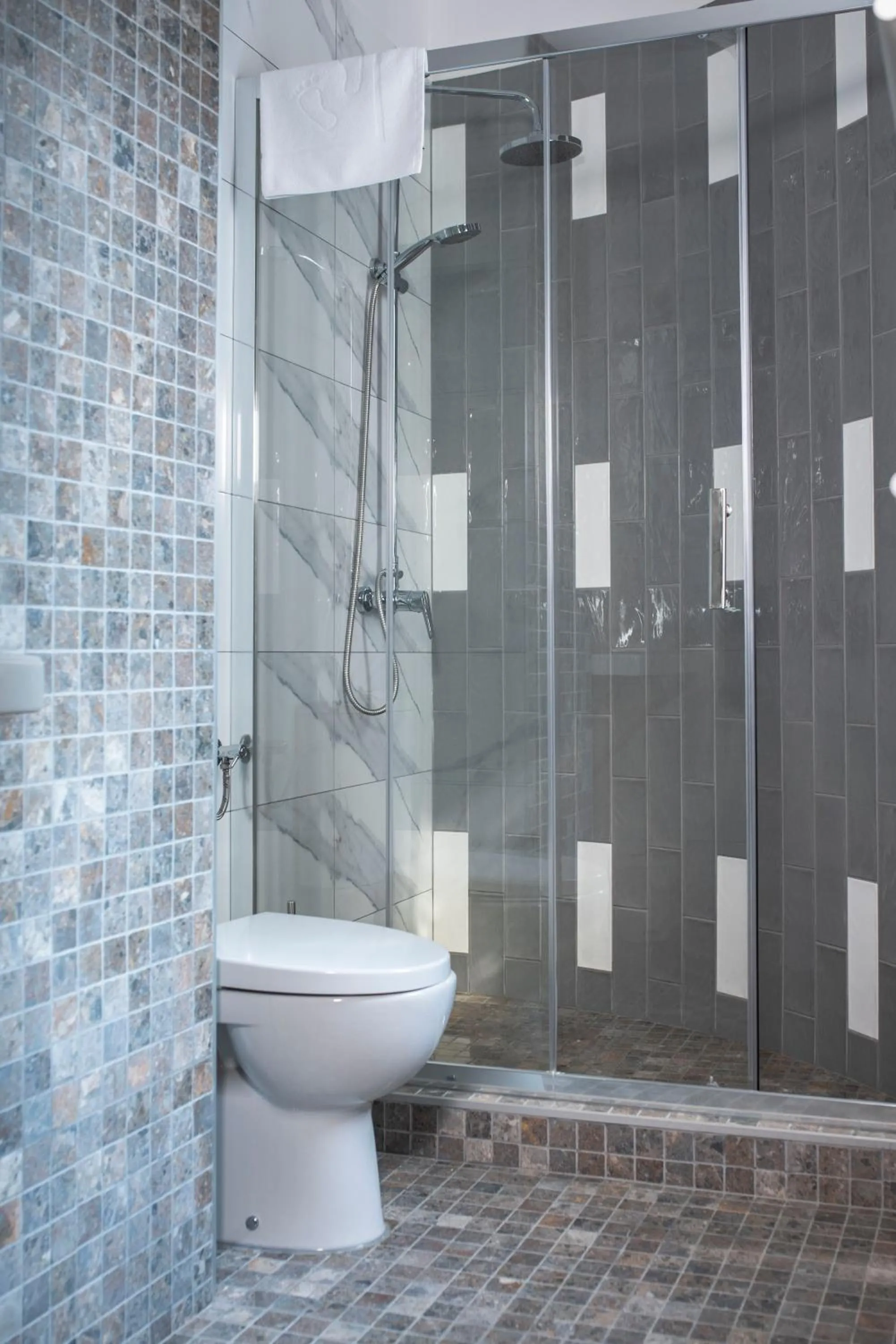 Shower in Ohana Space w Juracie
