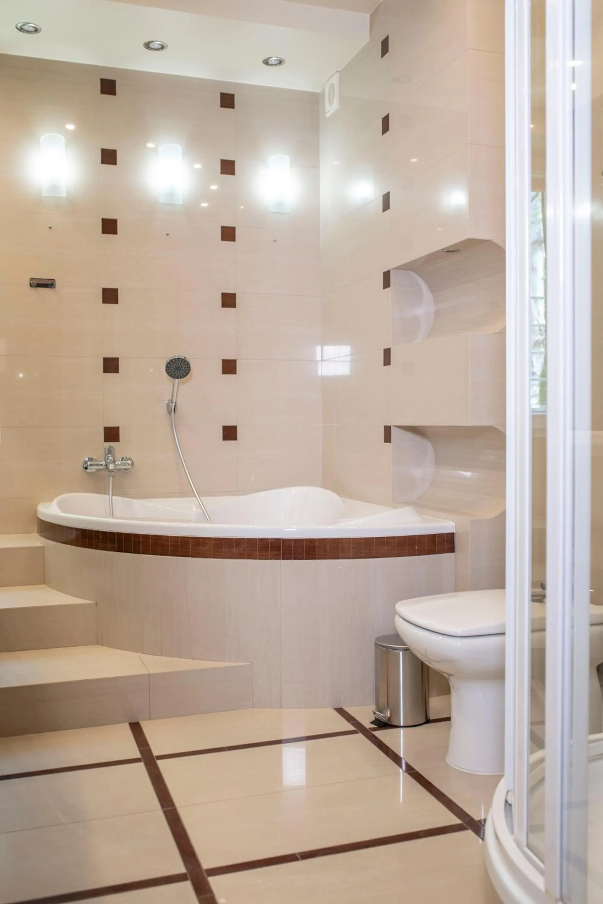 Shower in Ohana Space w Juracie