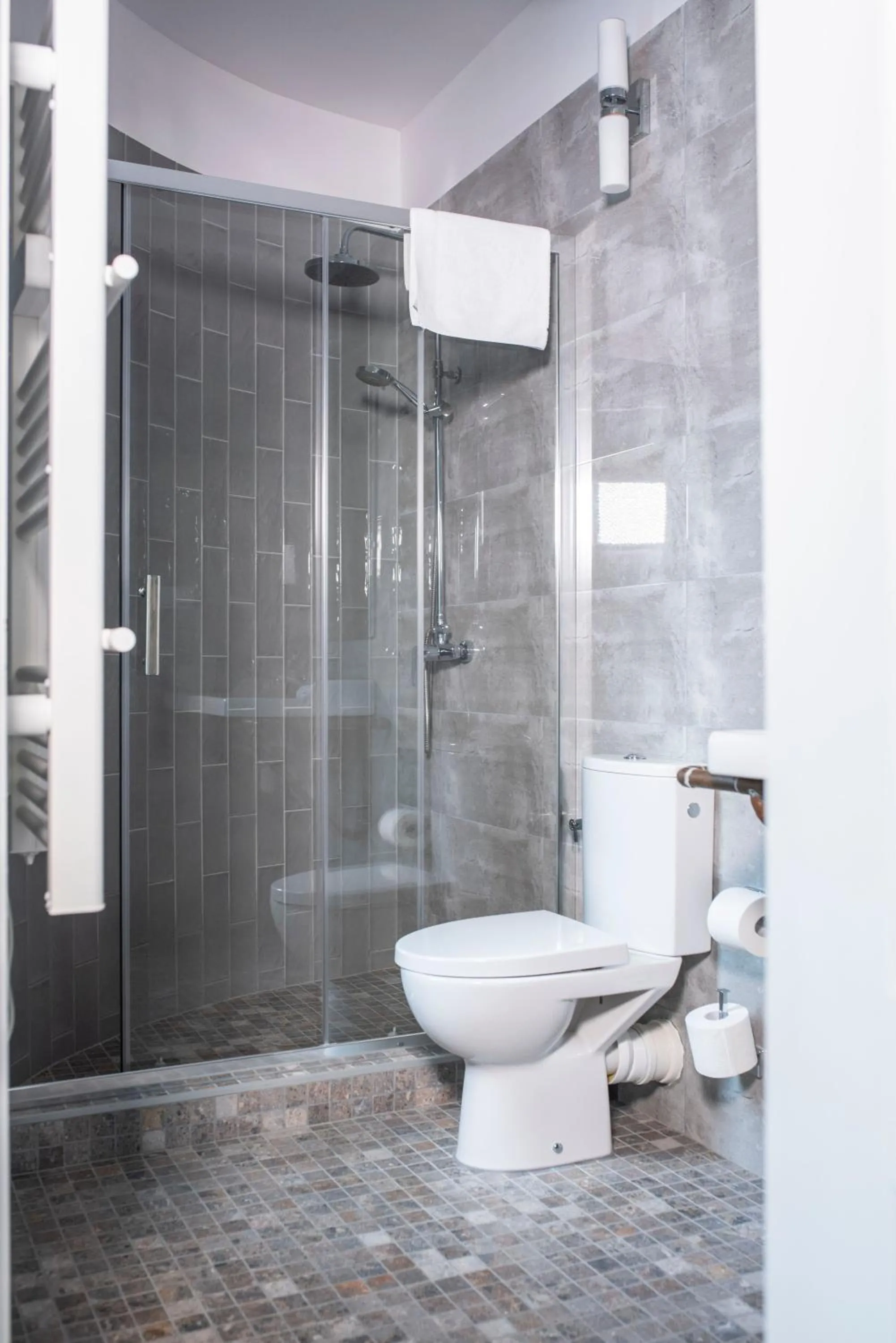 Shower in Ohana Space w Juracie