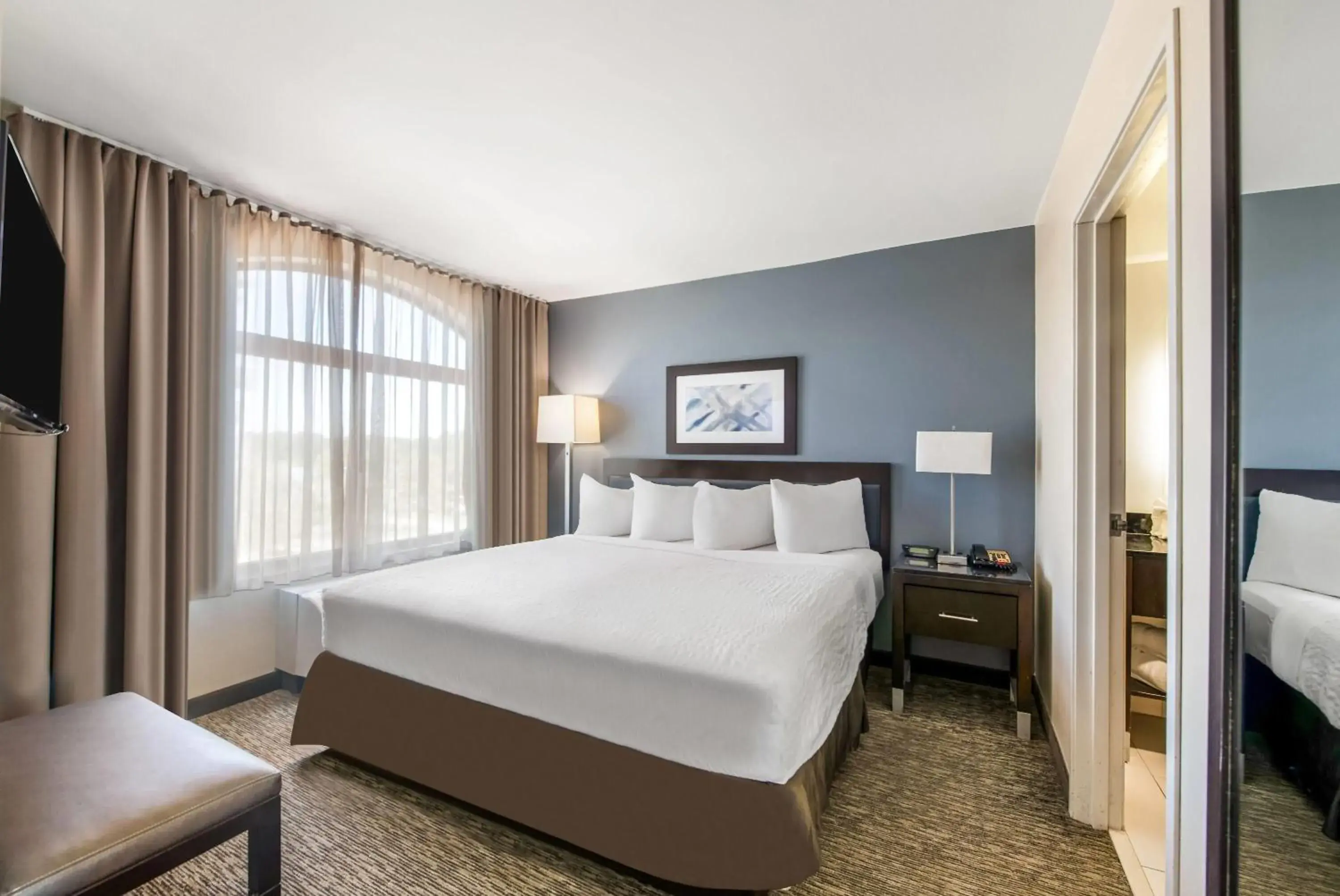 Deluxe King Room - Disability Access/Non-Smoking in Wingate Slidell New Orleans Deluxe King Room - Disability Access/Non-Smoking in Wingate Slidell New Orleans