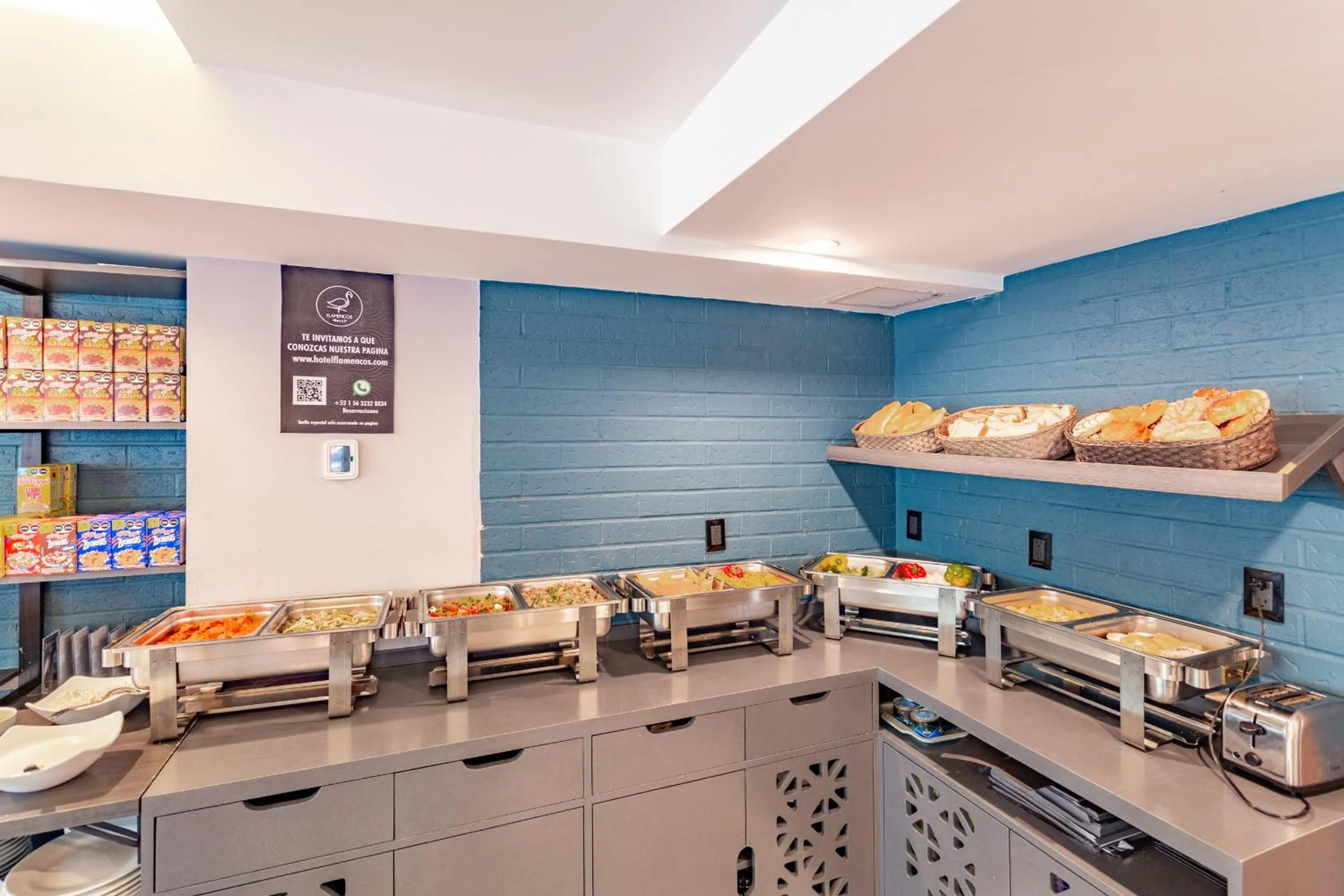 Buffet breakfast in Hotel Flamencos Centro Histórico