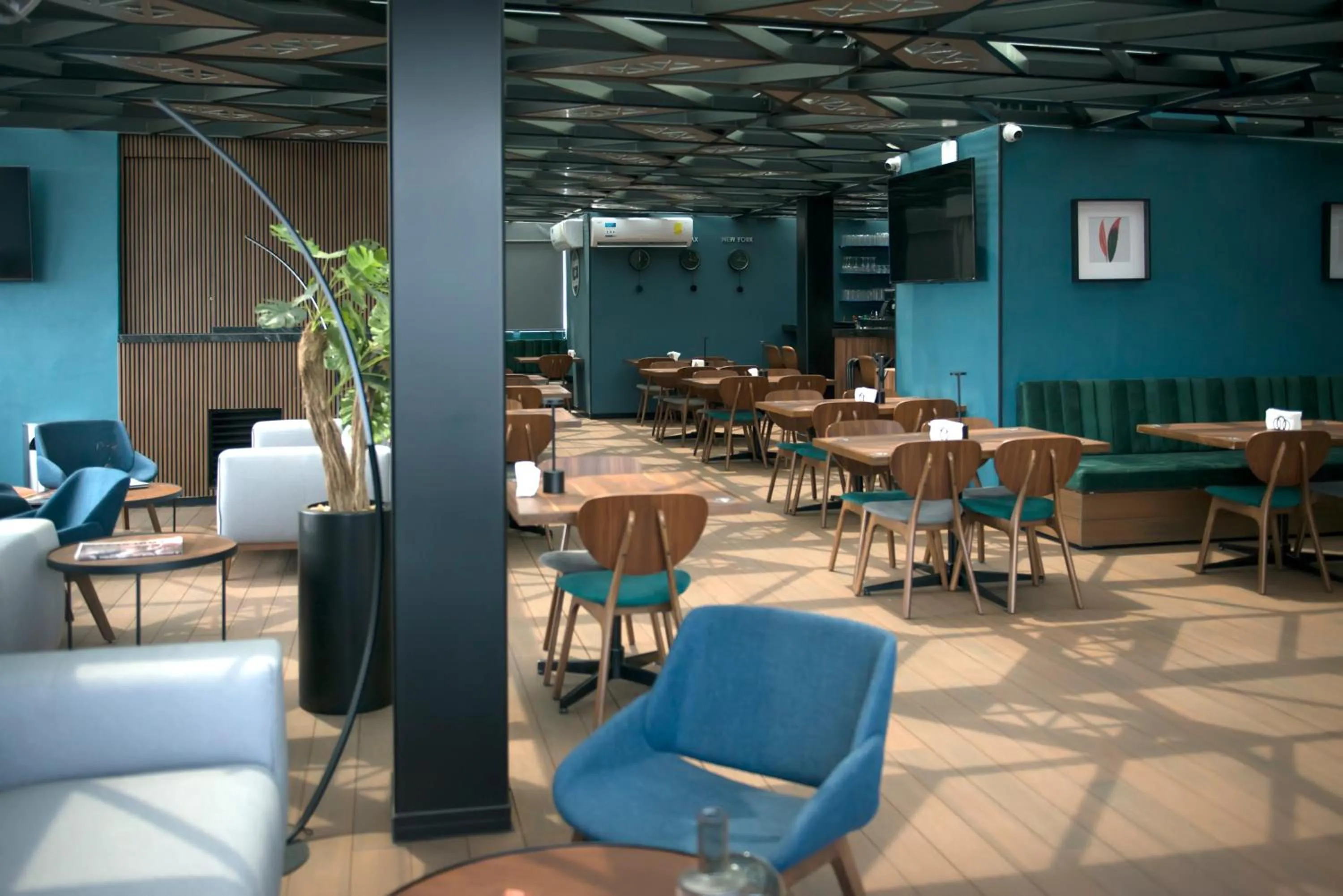 Restaurant/places to eat in Hotel Flamencos Centro Histórico