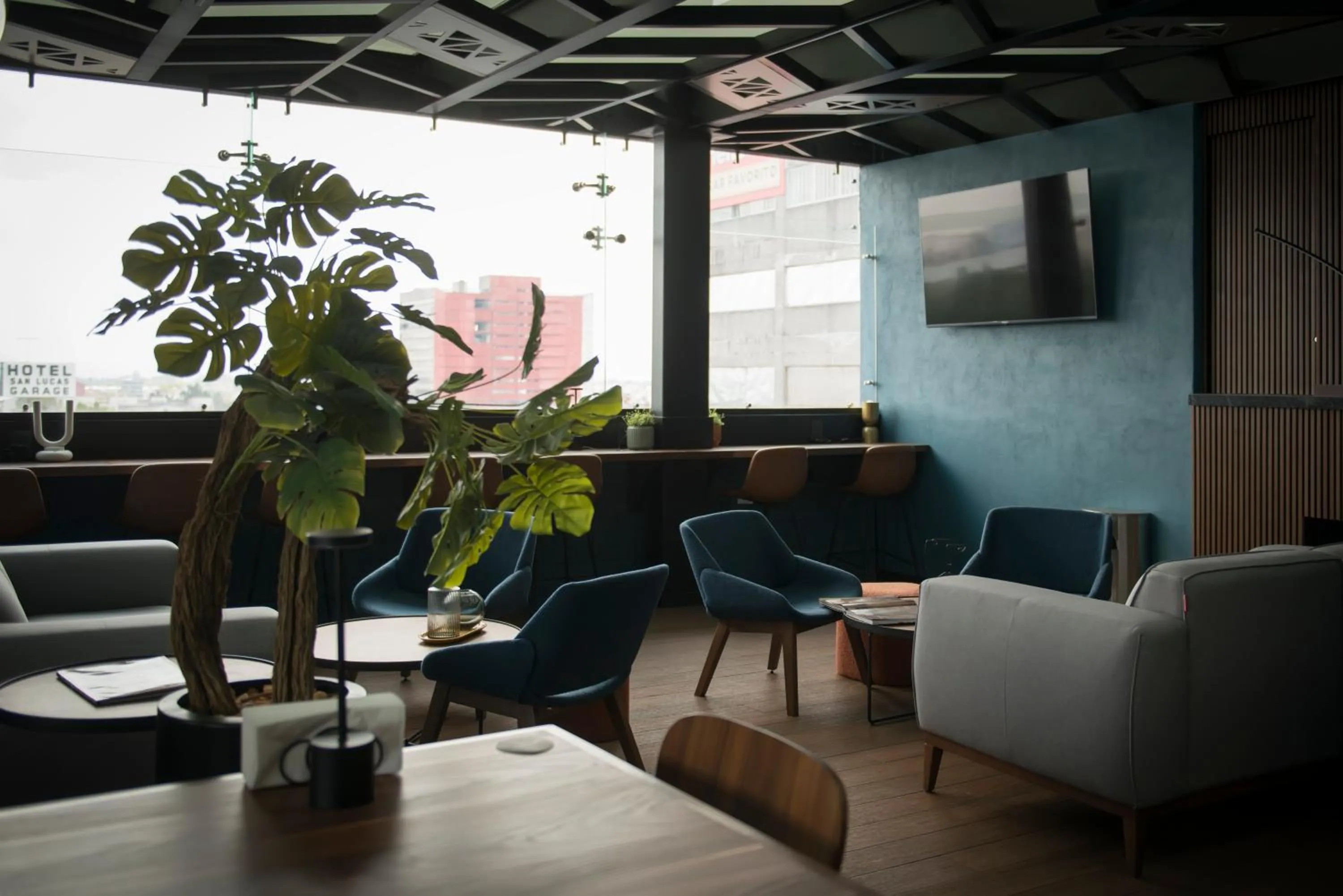 Restaurant/places to eat in Hotel Flamencos Centro Histórico