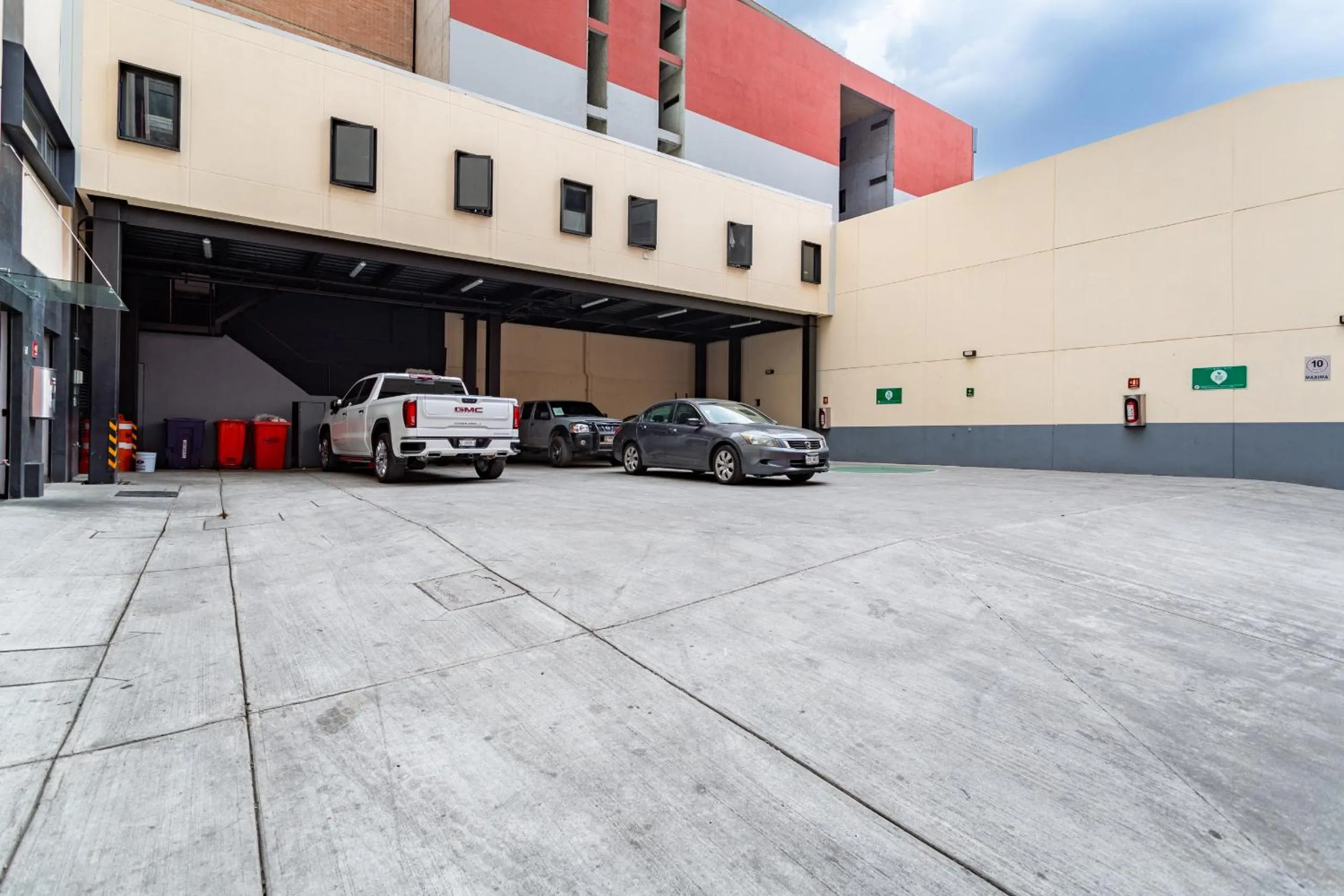 Parking in Hotel Flamencos Centro Histórico