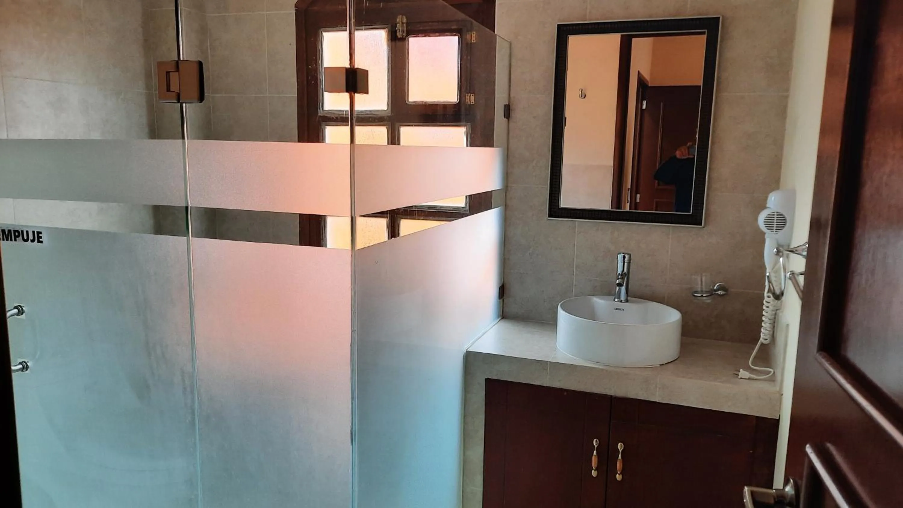 Bathroom in Suites Del Risco