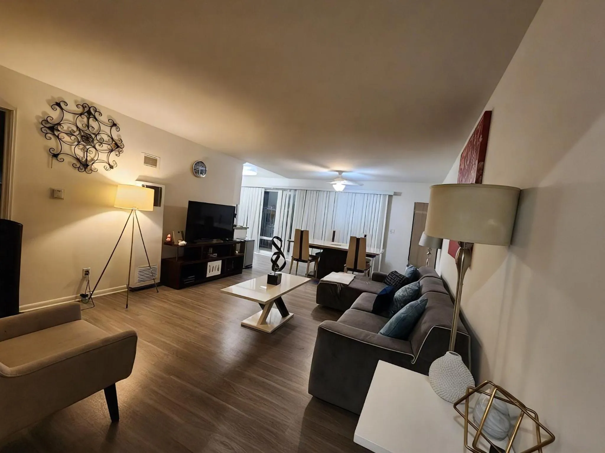 Living room in StaysPro - Executive Santa Monica Suites