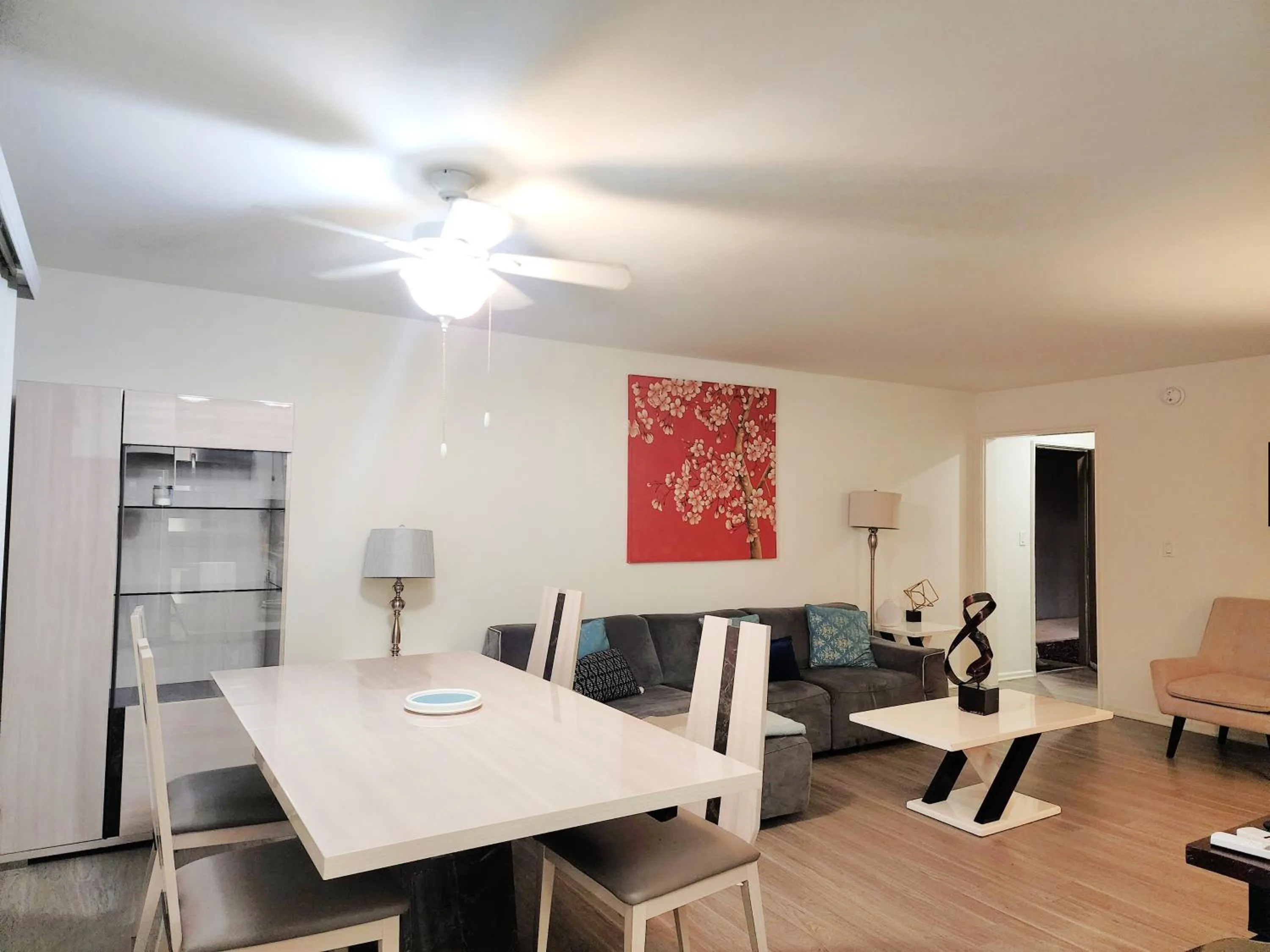 Living room in StaysPro - Executive Santa Monica Suites