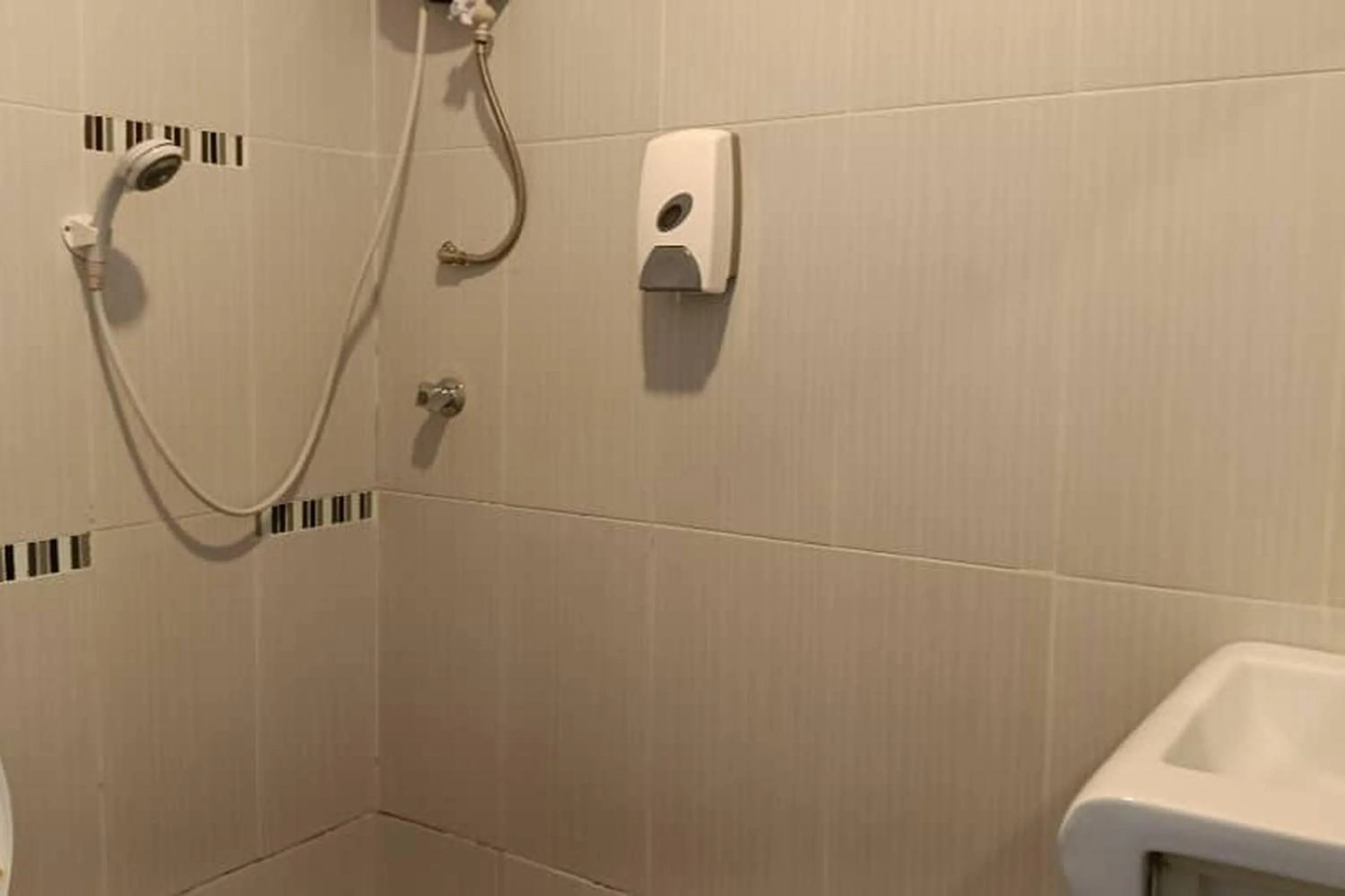 Shower in Mars Hotel