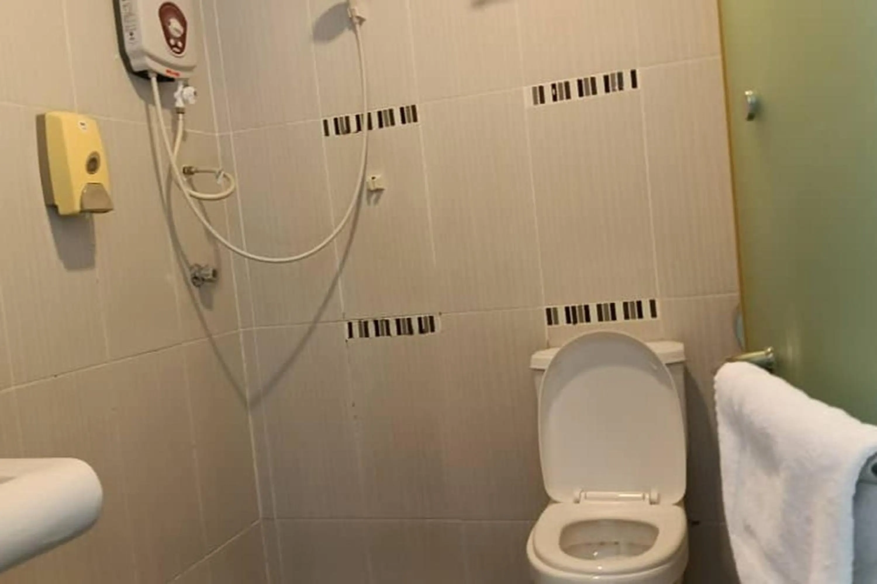 Shower in Mars Hotel