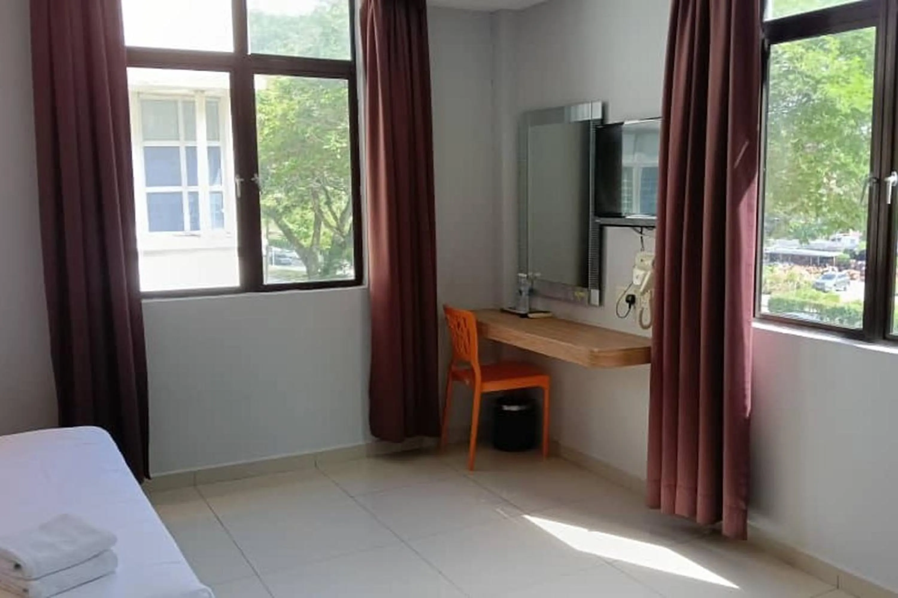 Photo of the whole room, Bed in Mars Hotel