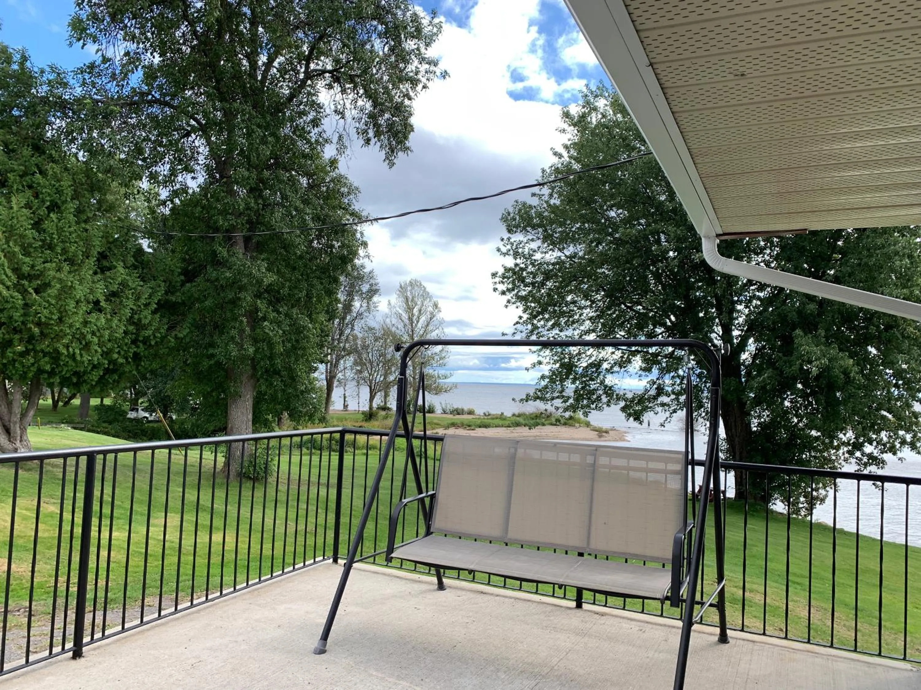 Patio in Old Mill Motel