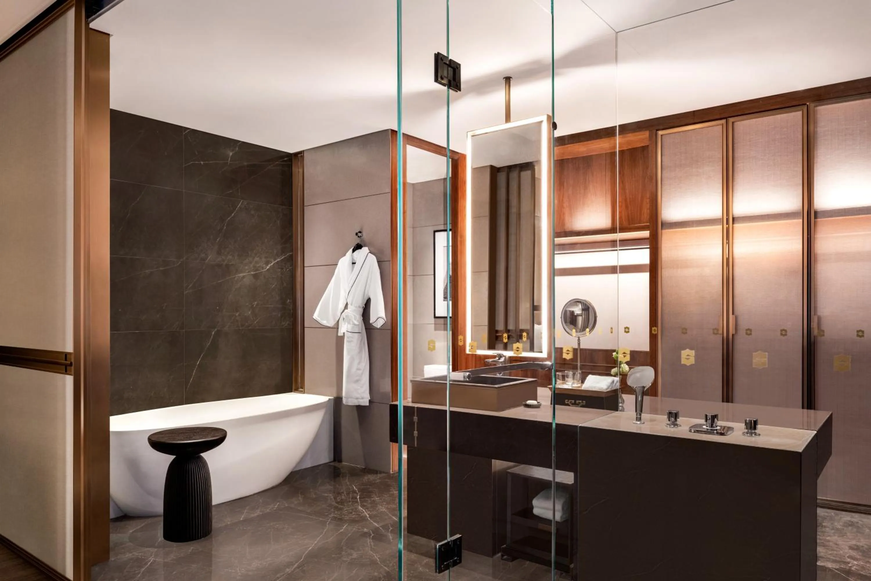 Toilet in Shangri-La Nanning - The tallest hotel worldwide in Shangri-La Group